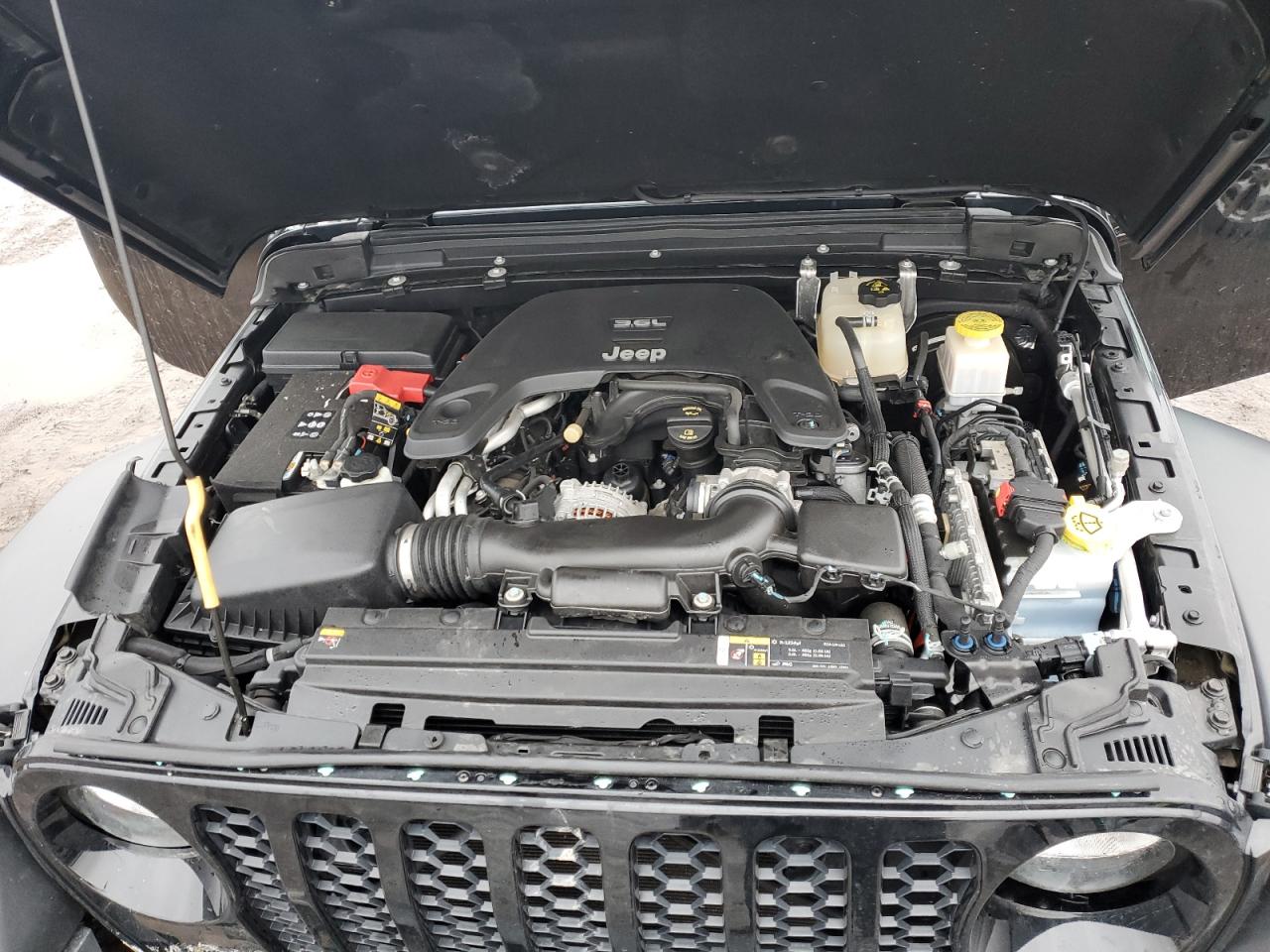 2021 Jeep Gladiator - Image 13