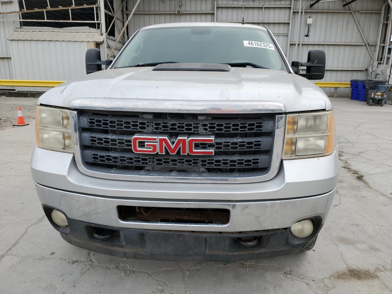 2011 GMC Sierra - Image 5
