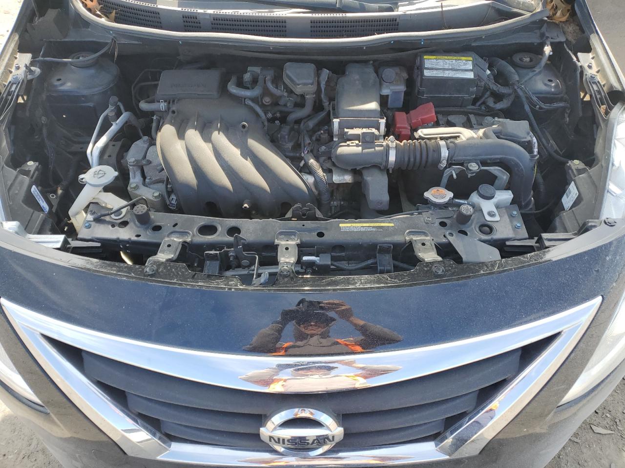 2019 Nissan Versa - Image 11