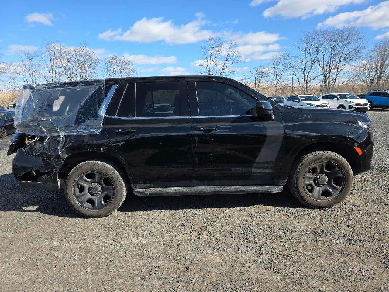 2022 Chevrolet Tahoe - Image 13