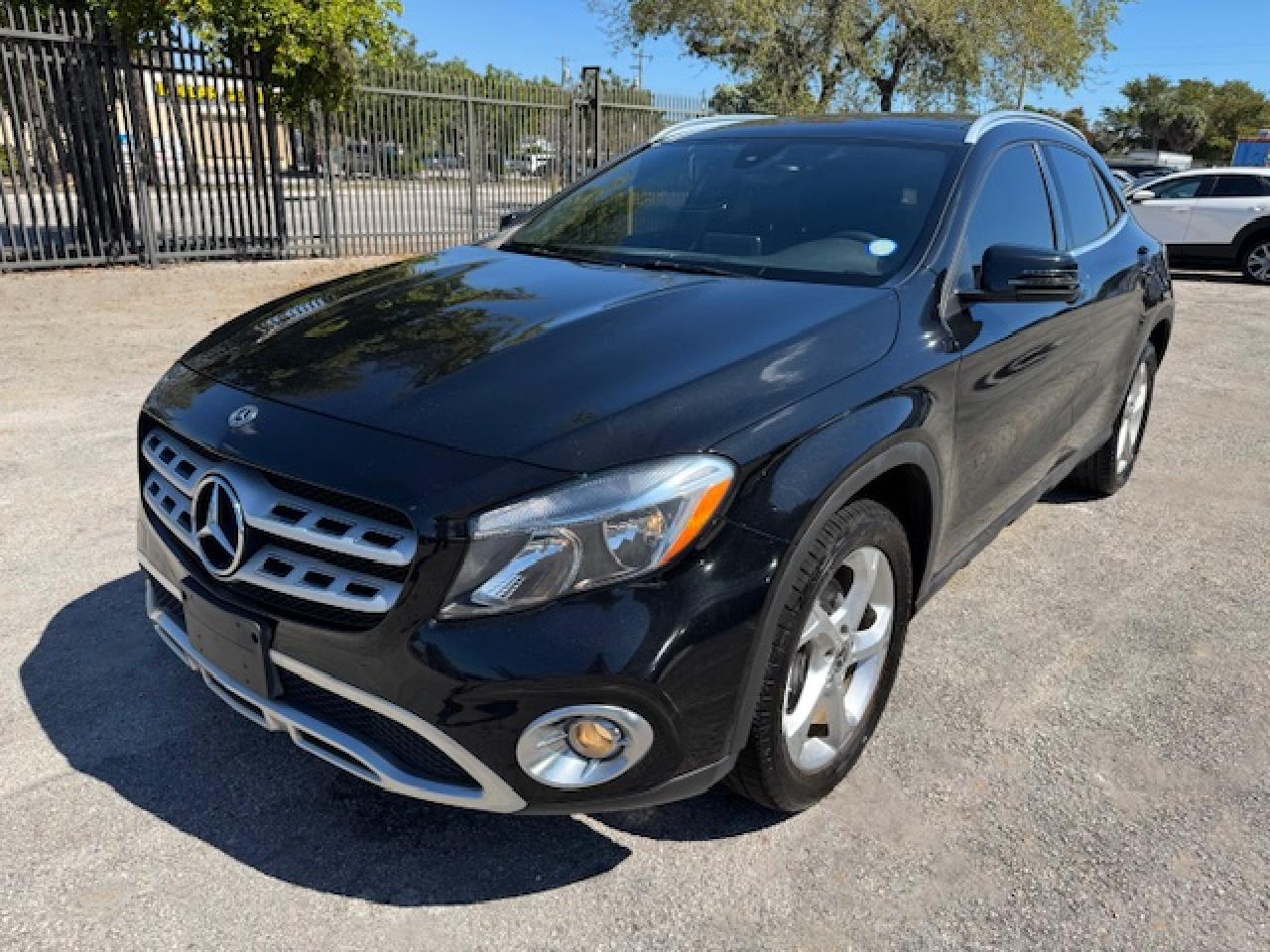 2018 Mercedes-Benz Gla 250 de vânzare în Opa Locka, FL - Minor Dent/Scratches