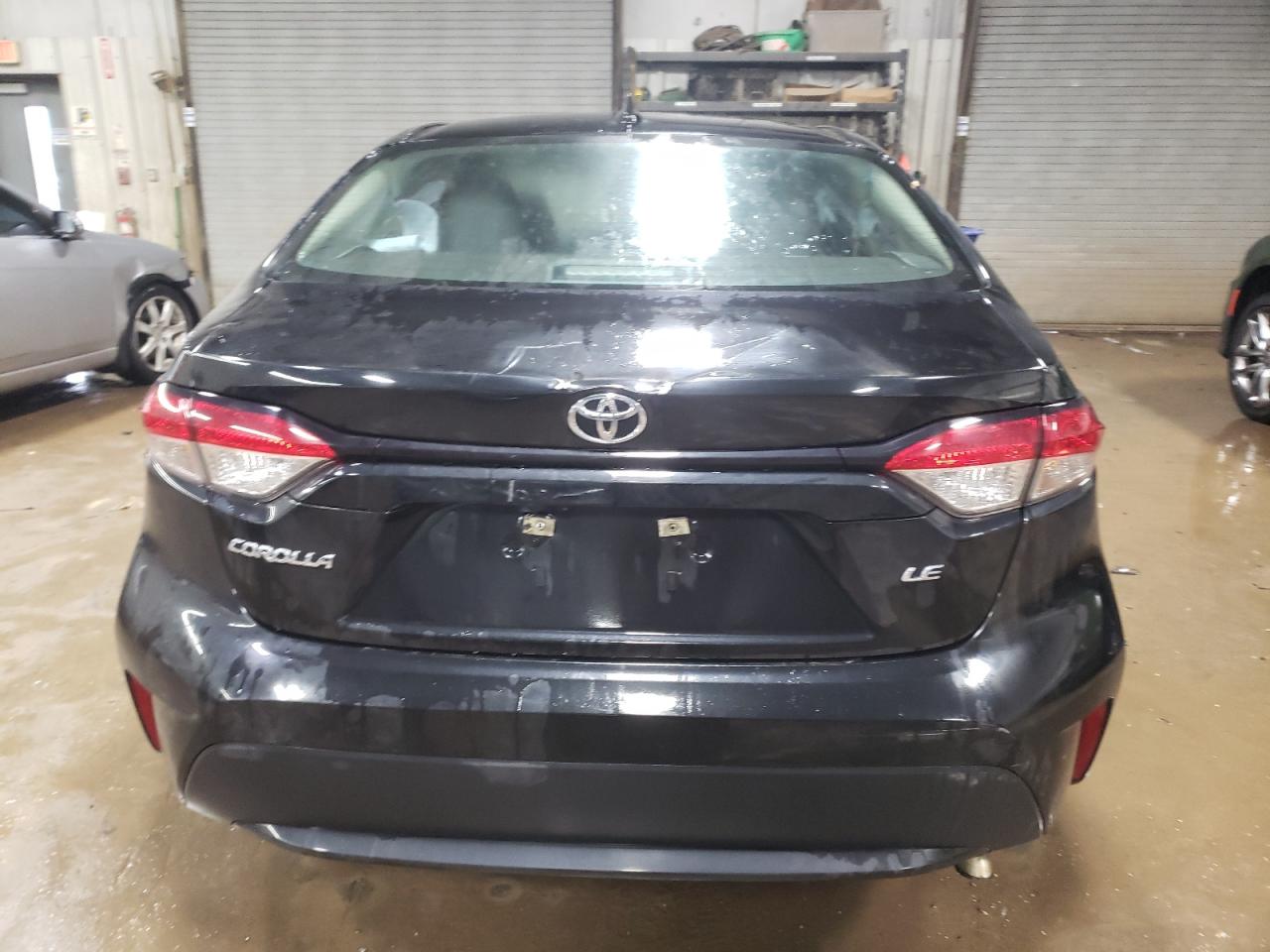2022 Toyota Corolla - Image 6