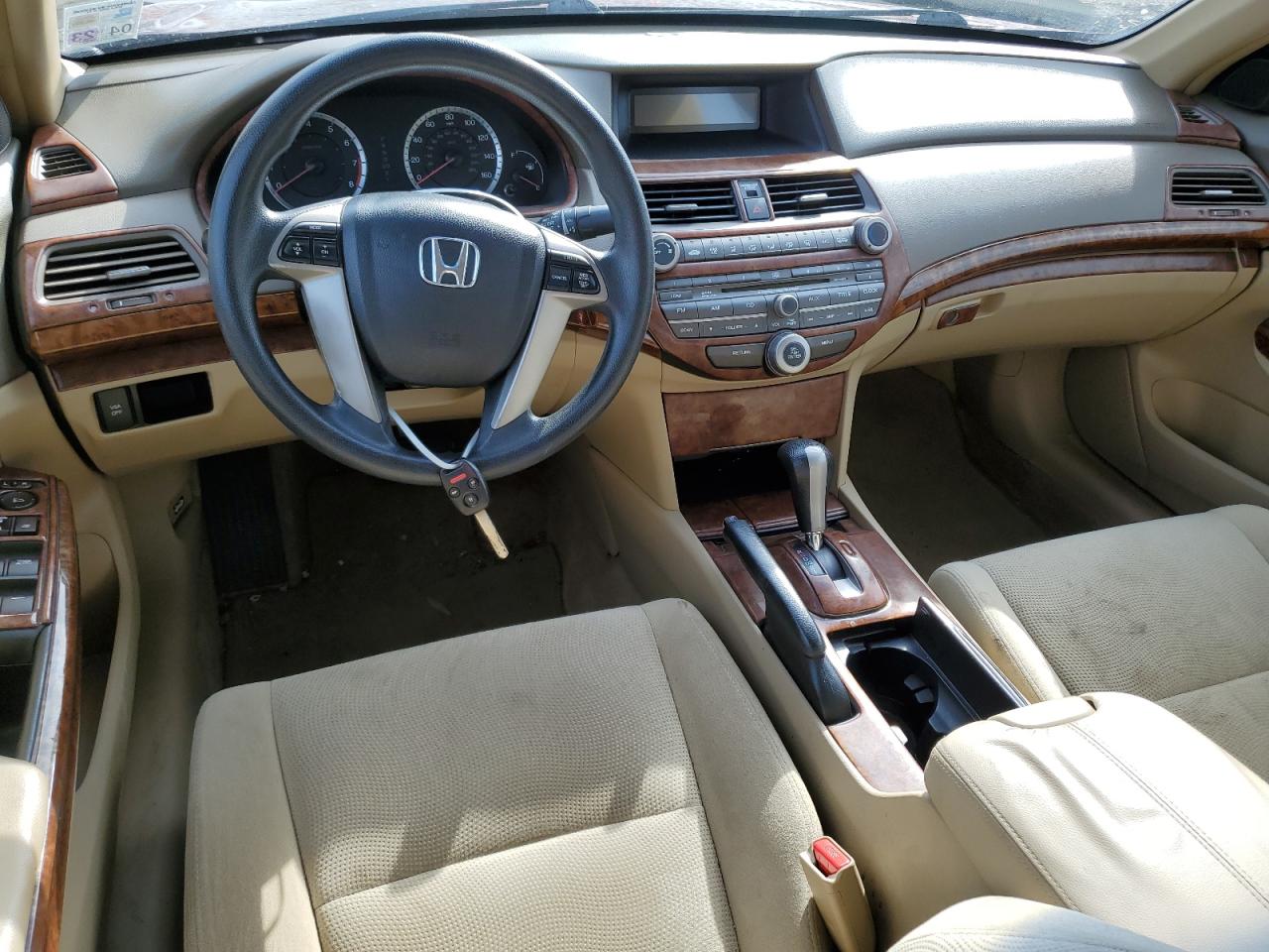 2009 Honda Accord - Image 8