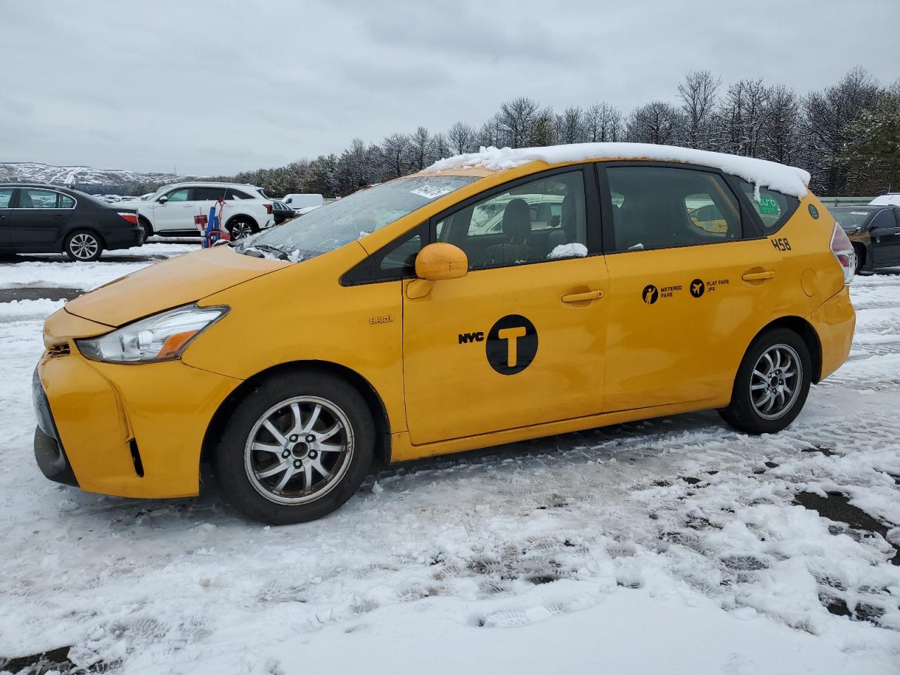 2016 Toyota Prius V de vânzare în Brookhaven, NY - Minor Dent/Scratches