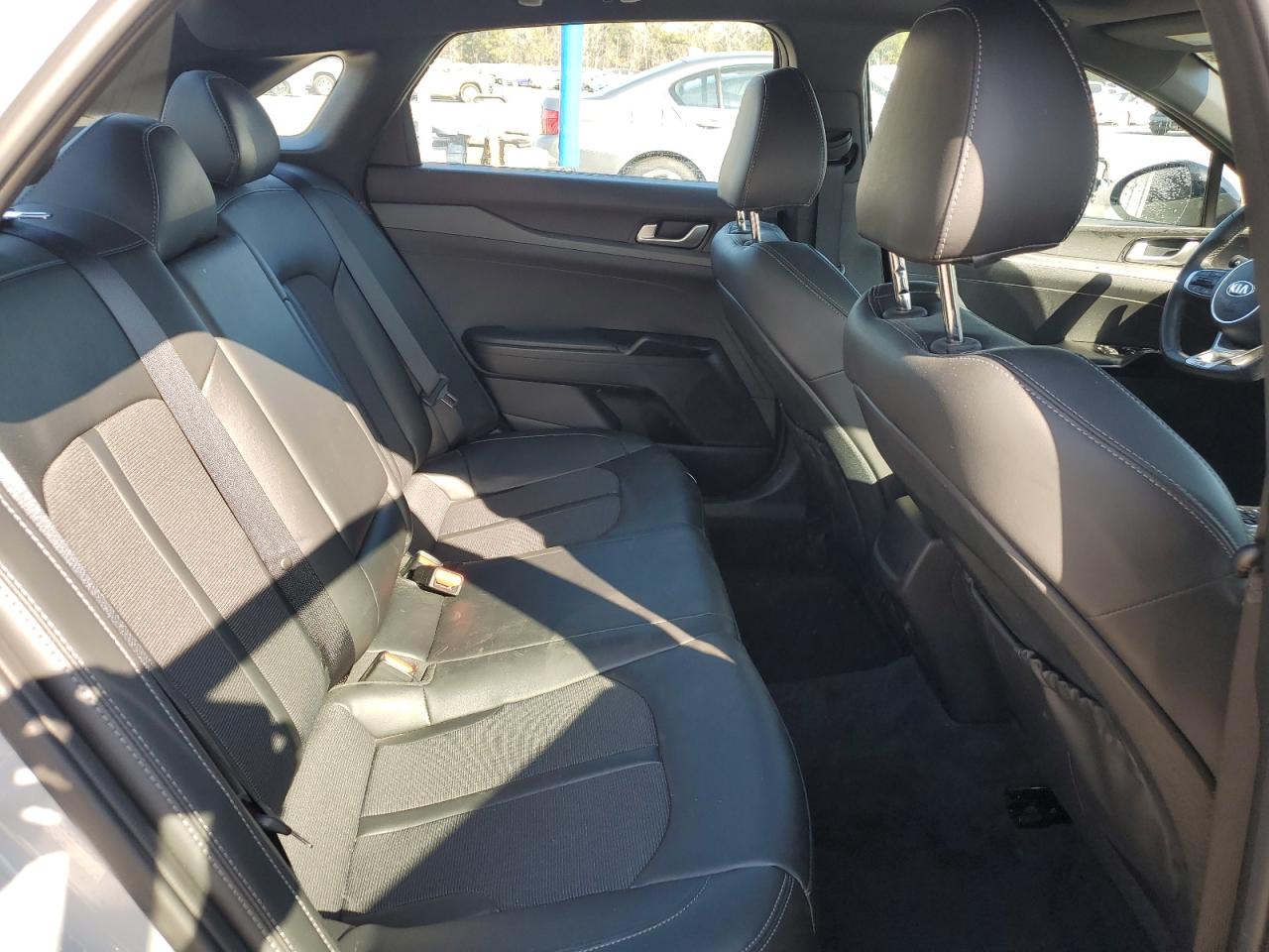 2021 Kia K5 - Image 10