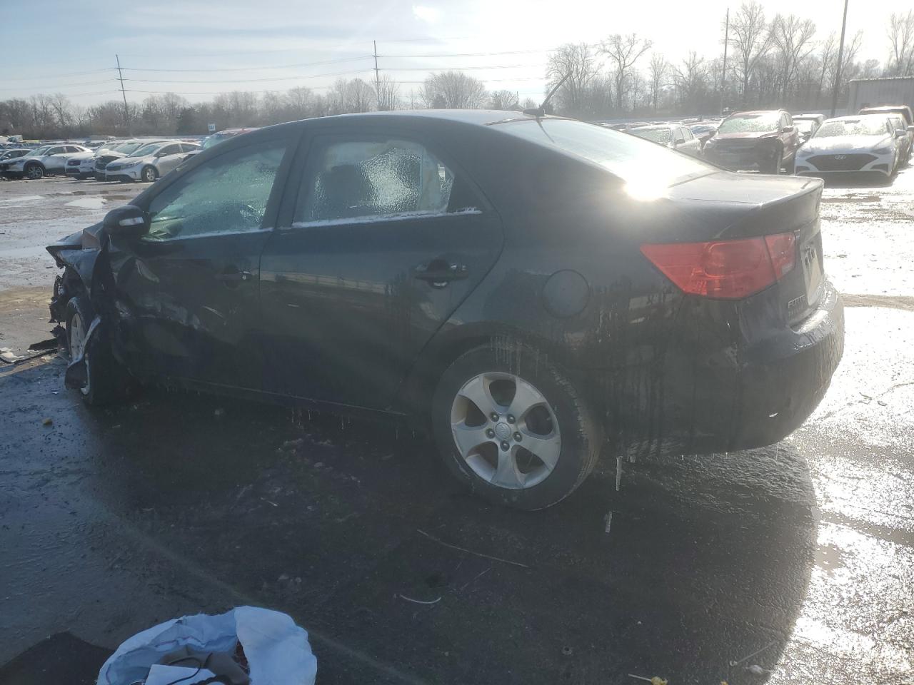 2010 Kia Forte - Image 2