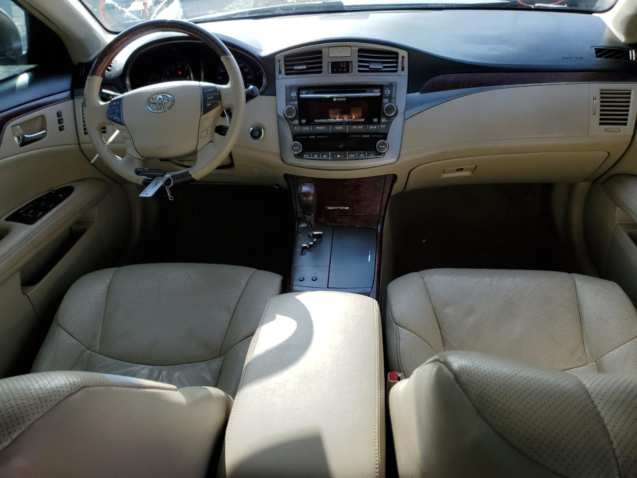 2011 Toyota Avalon - Image 8