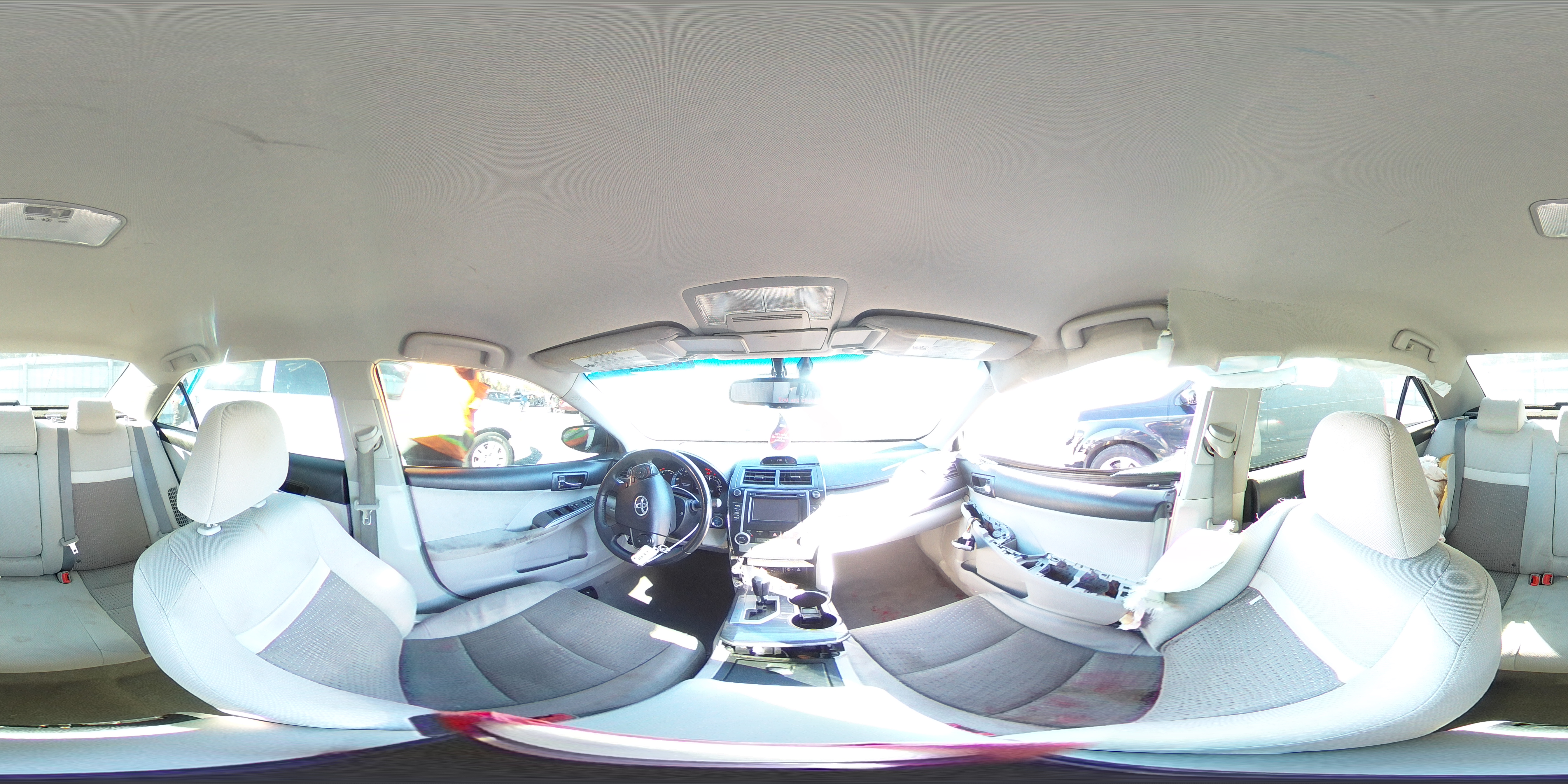 2012 Toyota Camry - Image 12