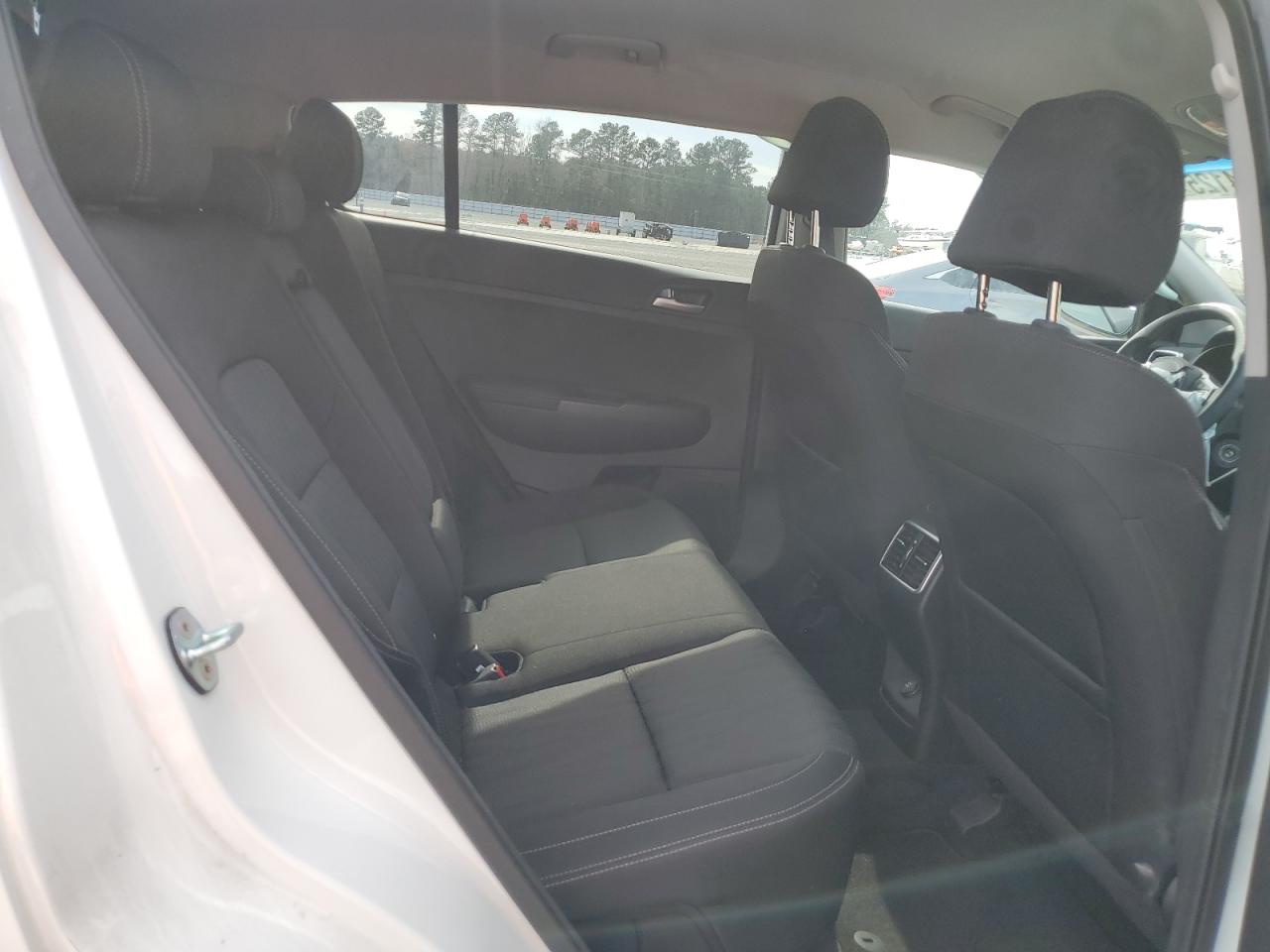 2021 Kia Sportage - Image 12