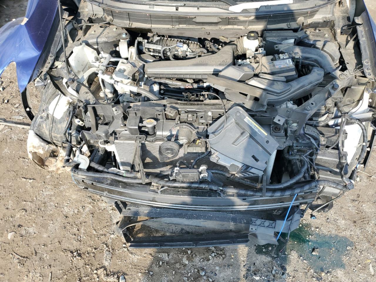 2020 Nissan Rogue - Image 12