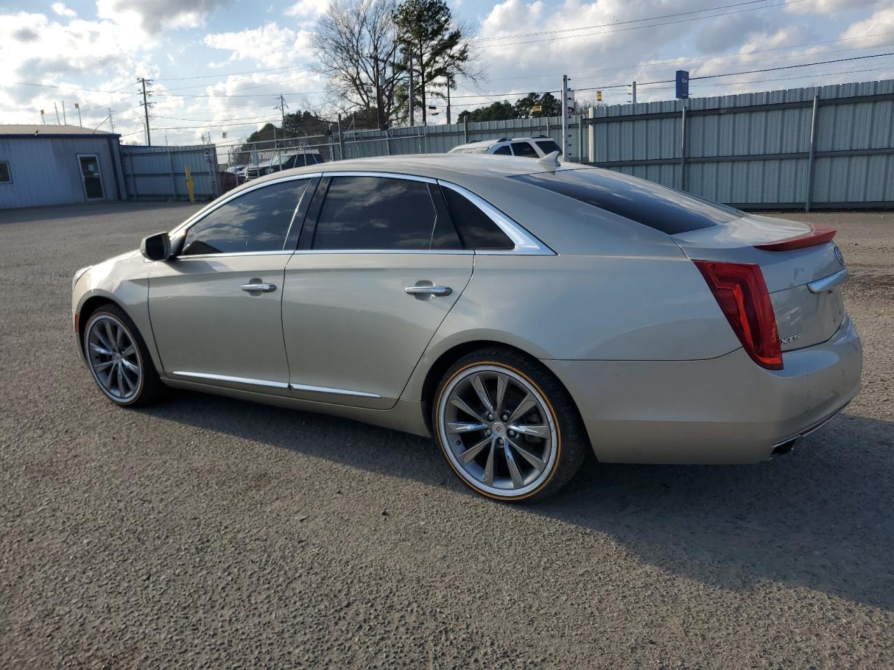 2013 Cadillac XTS - Image 2