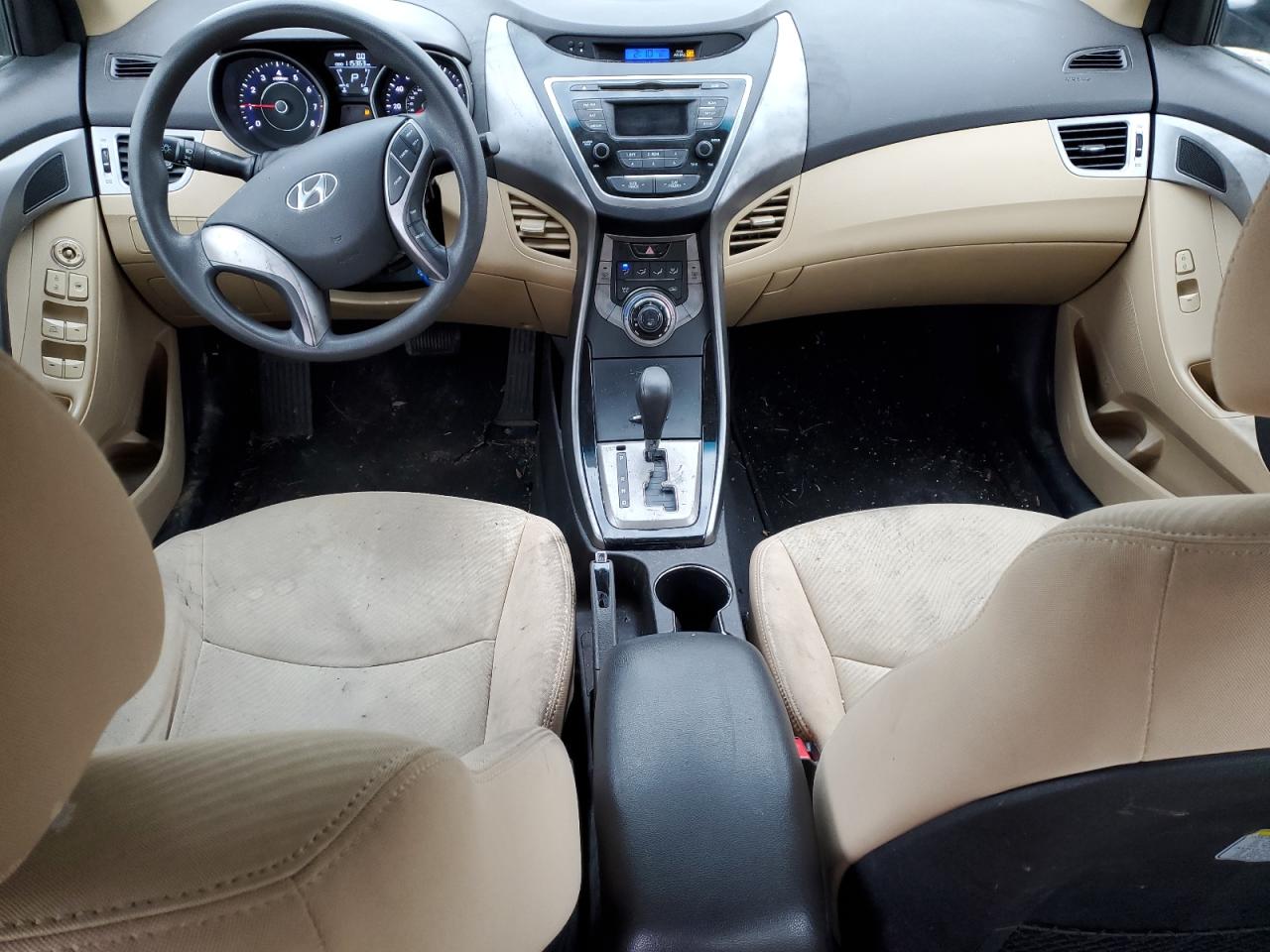 2013 Hyundai Elantra - Image 8
