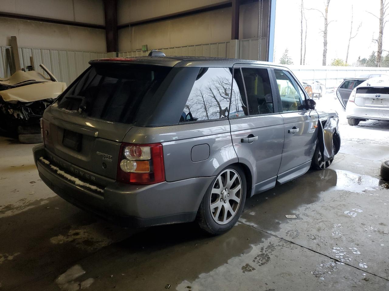2007 Land Rover Range Rover - Image 3