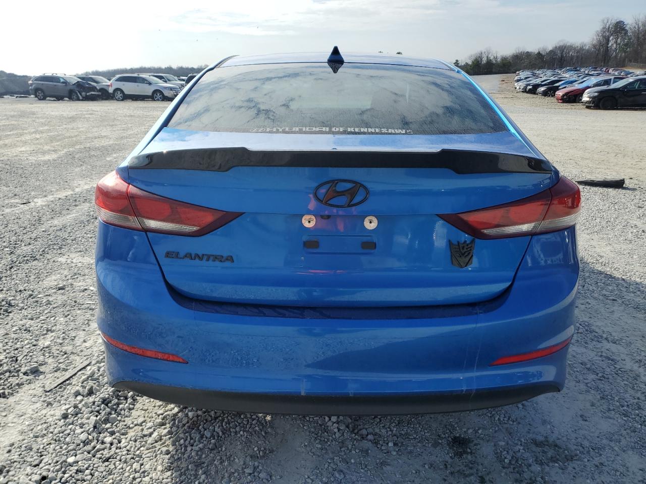2017 Hyundai Elantra - Image 6
