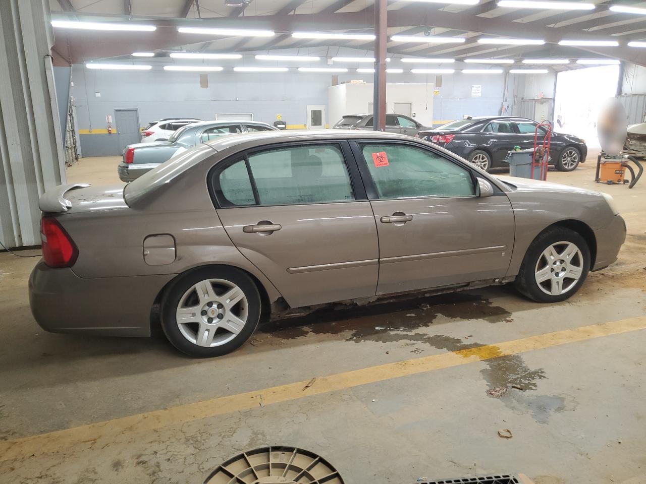 2008 Chevrolet Malibu - Image 3