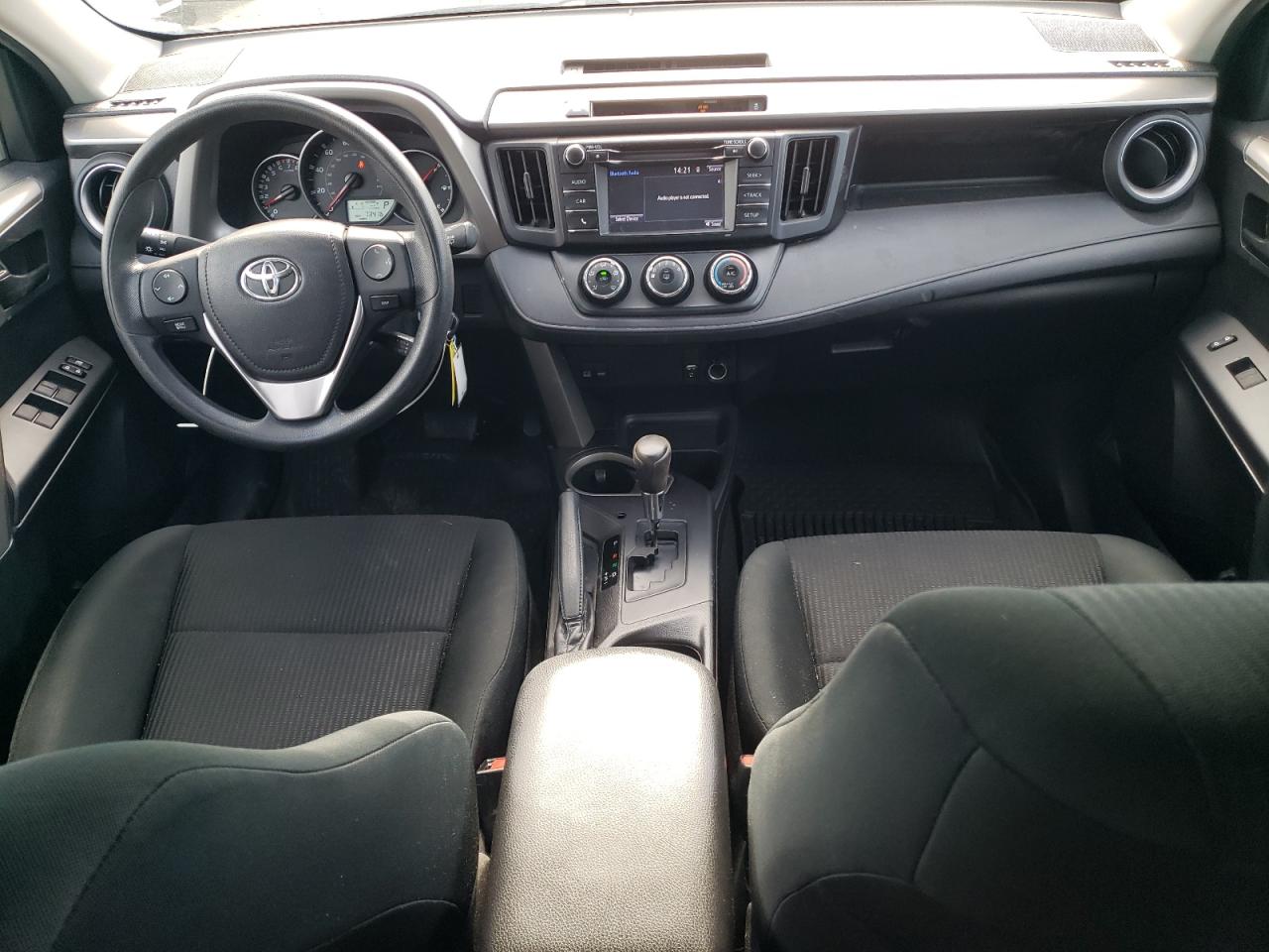 2016 Toyota RAV 4 - Image 8