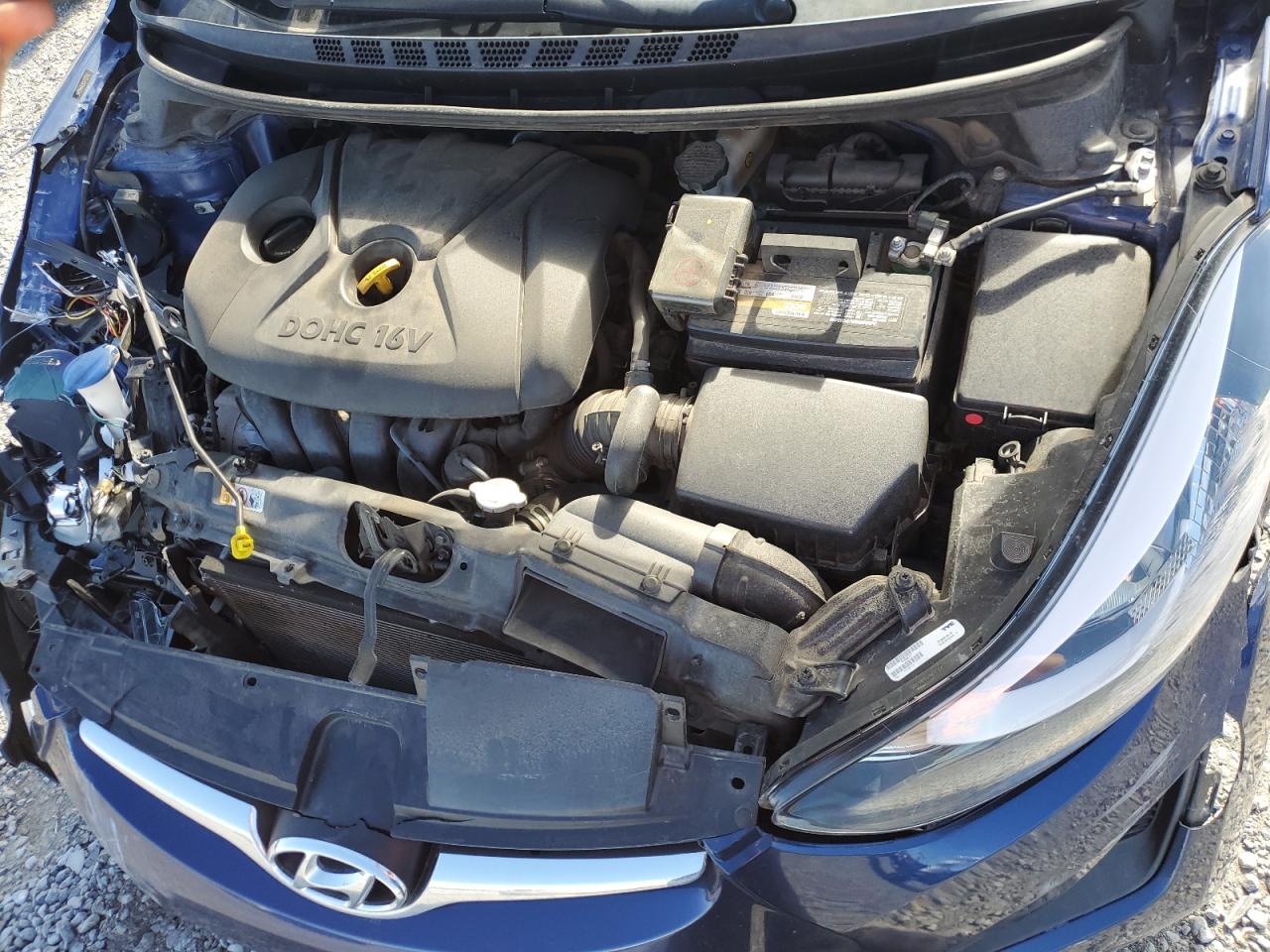 2016 Hyundai Elantra - Image 11