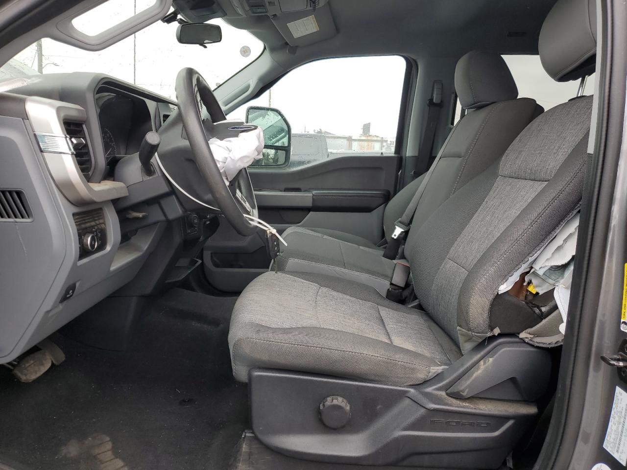 2023 Ford F250 - Image 7