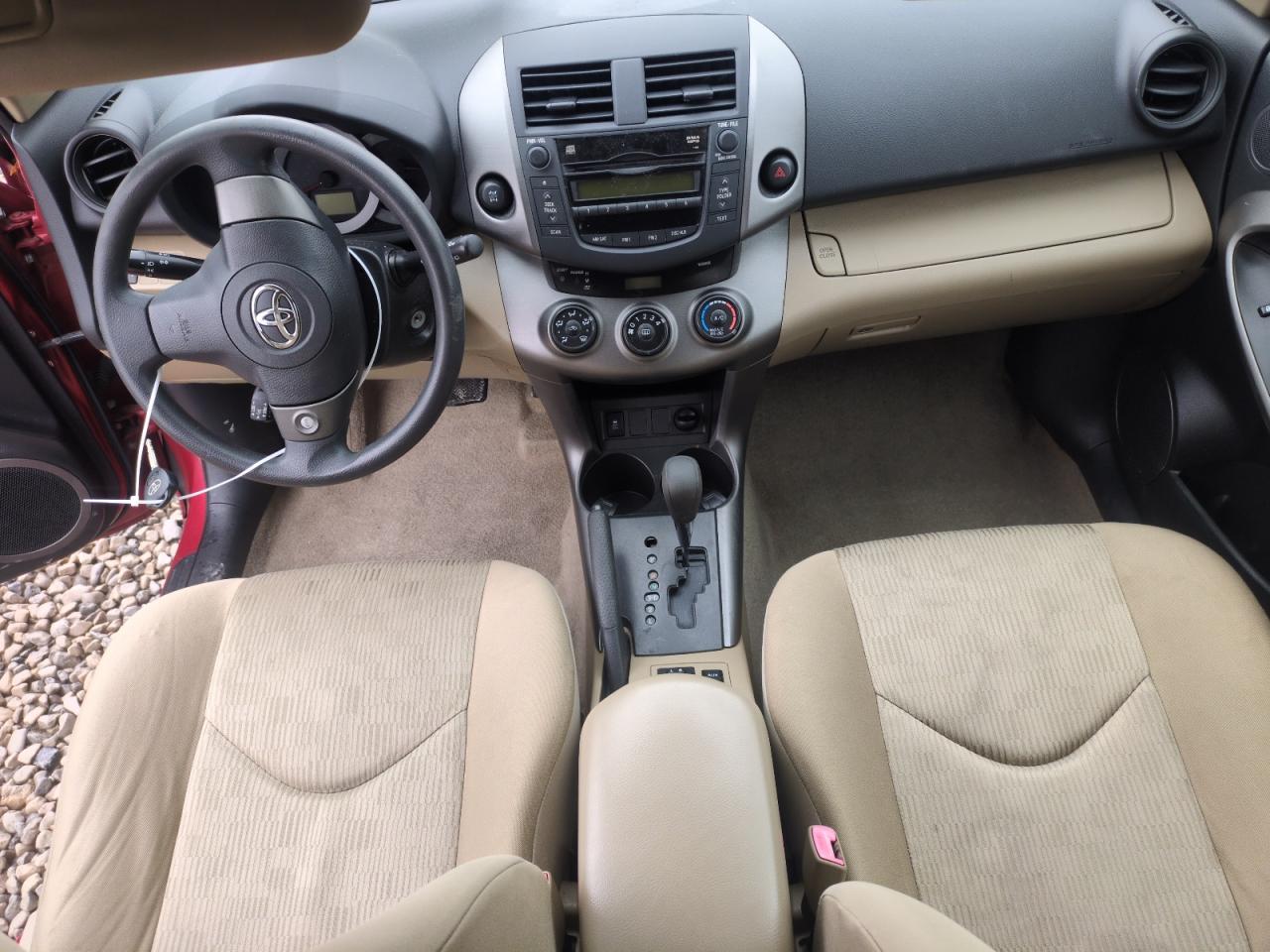 2010 Toyota RAV 4 - Image 8