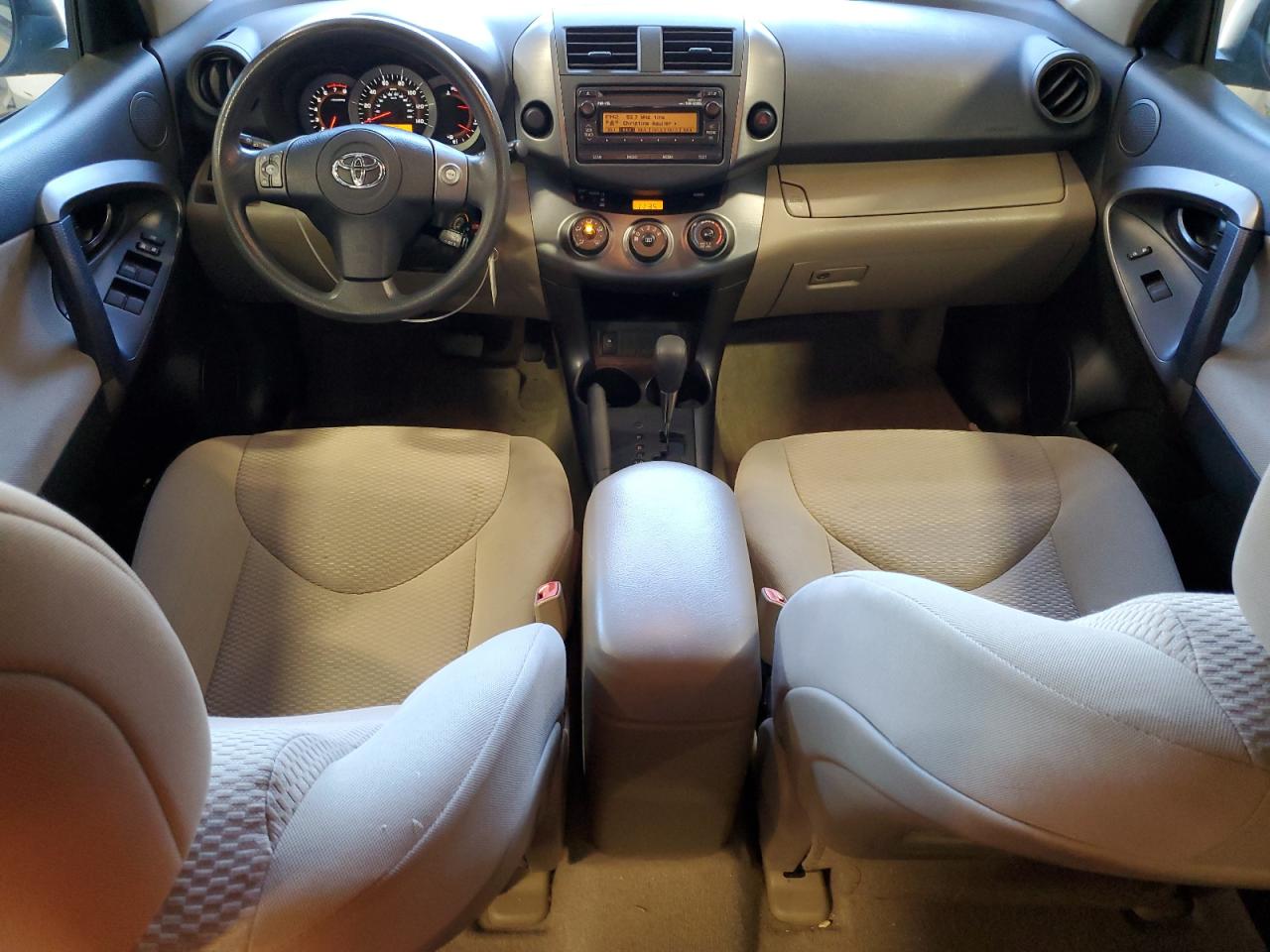 2012 Toyota RAV 4 - Image 8