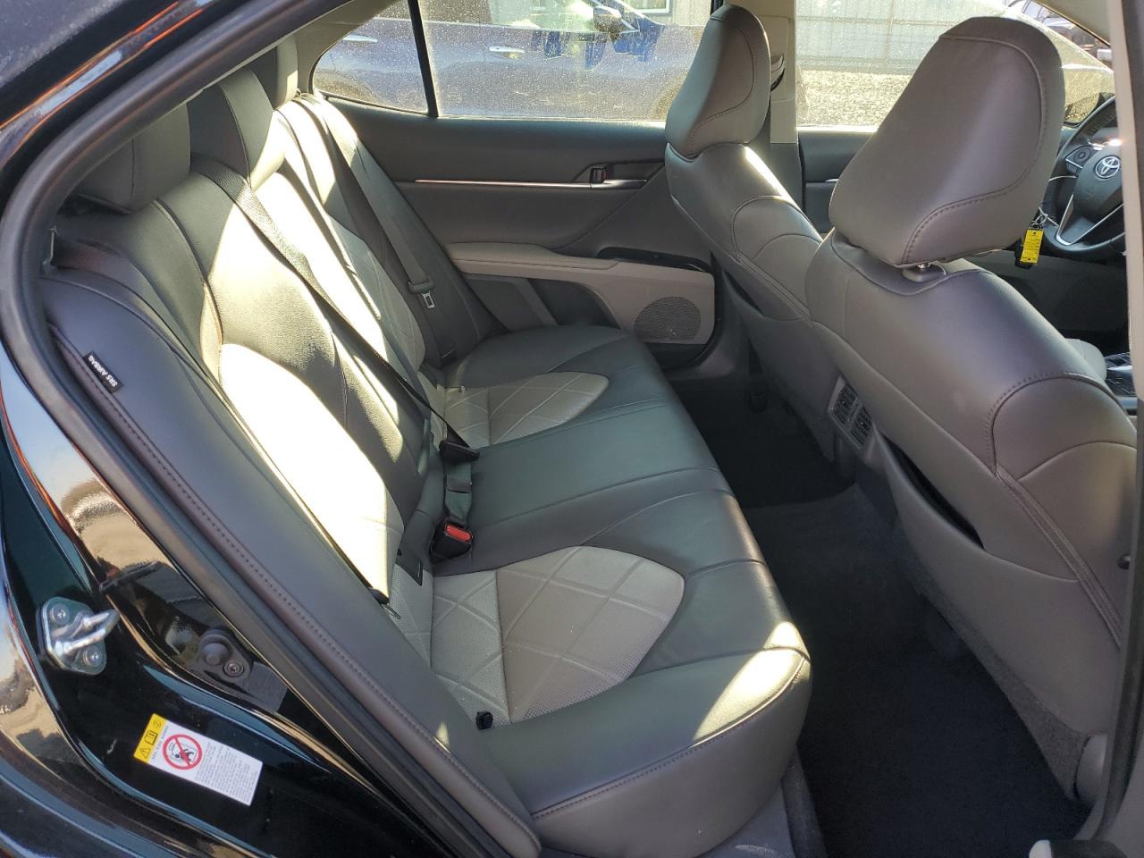 2019 Toyota Camry - Image 10