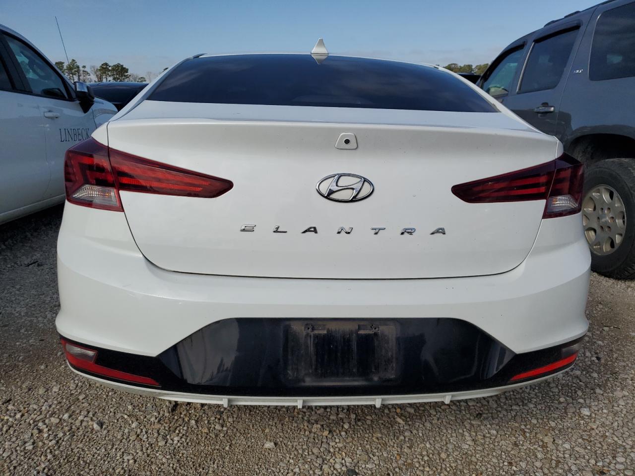 2019 Hyundai Elantra - Image 6