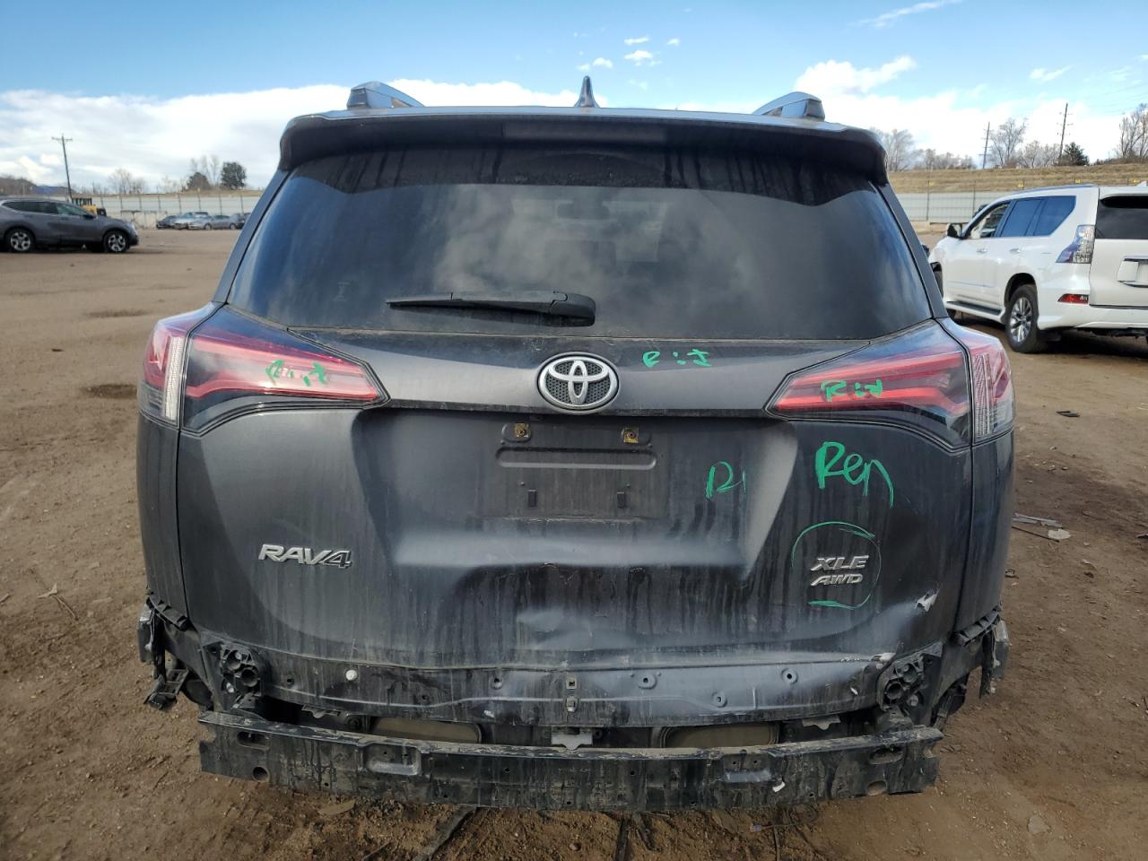 2018 Toyota RAV 4 - Image 6