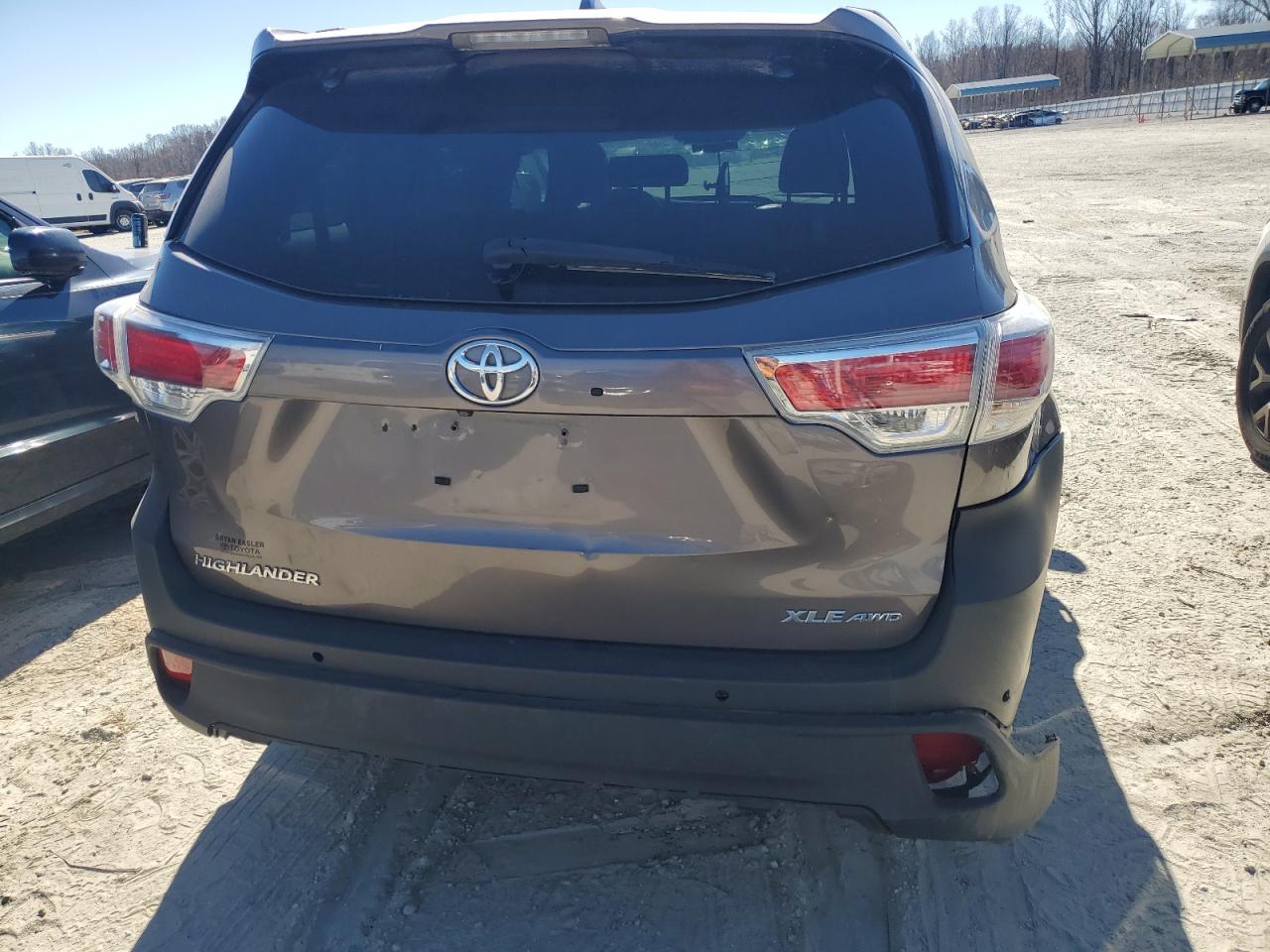 2014 Toyota Highlander - Image 6