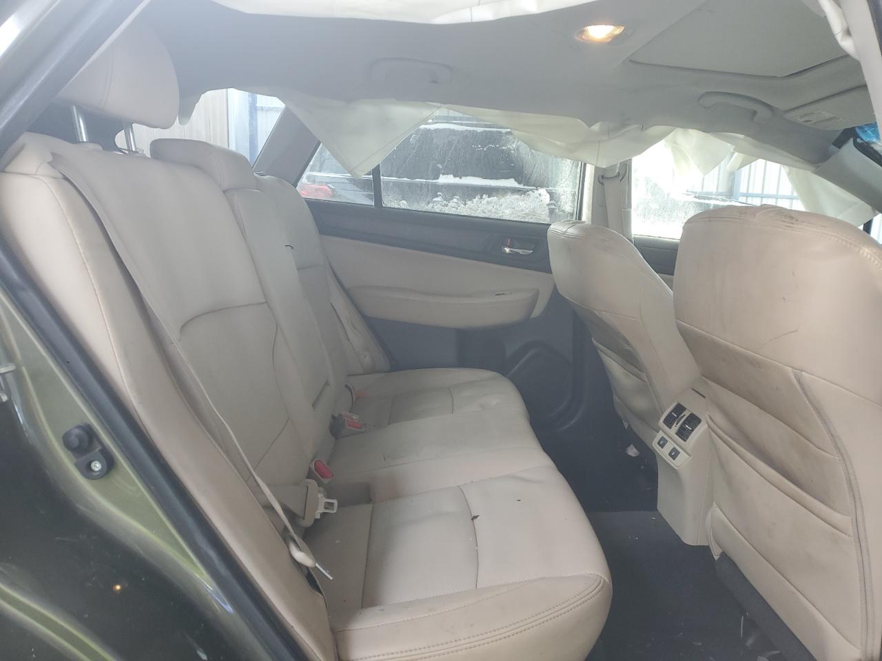 2015 Subaru Outback - Image 11