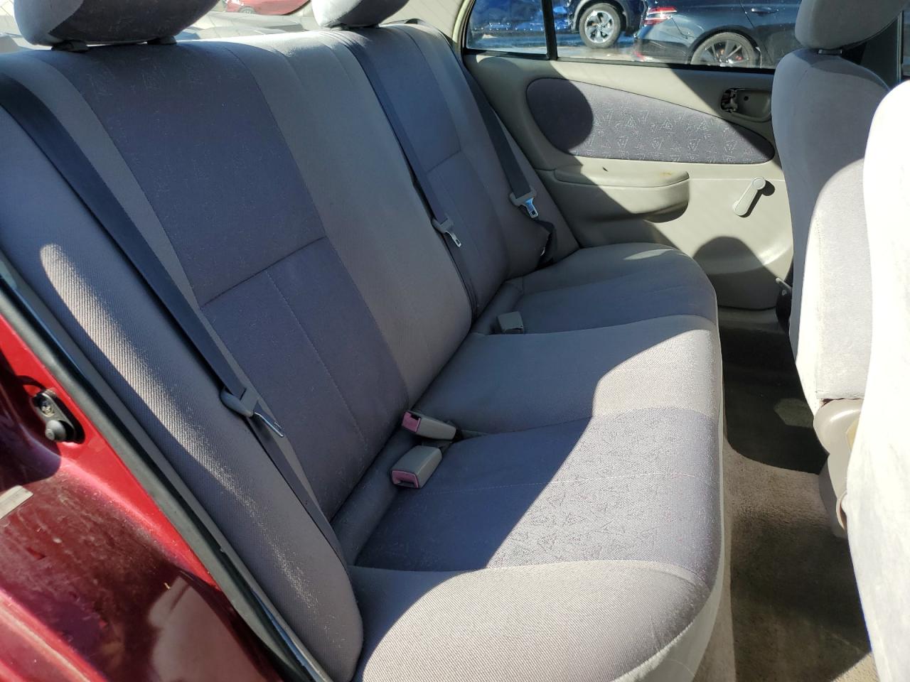 2000 Toyota Corolla - Image 10