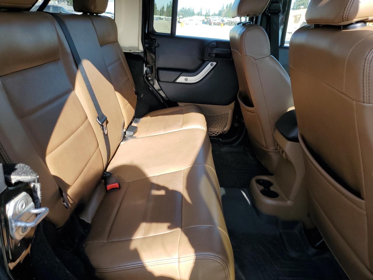 2011 Jeep Wrangler - Image 10