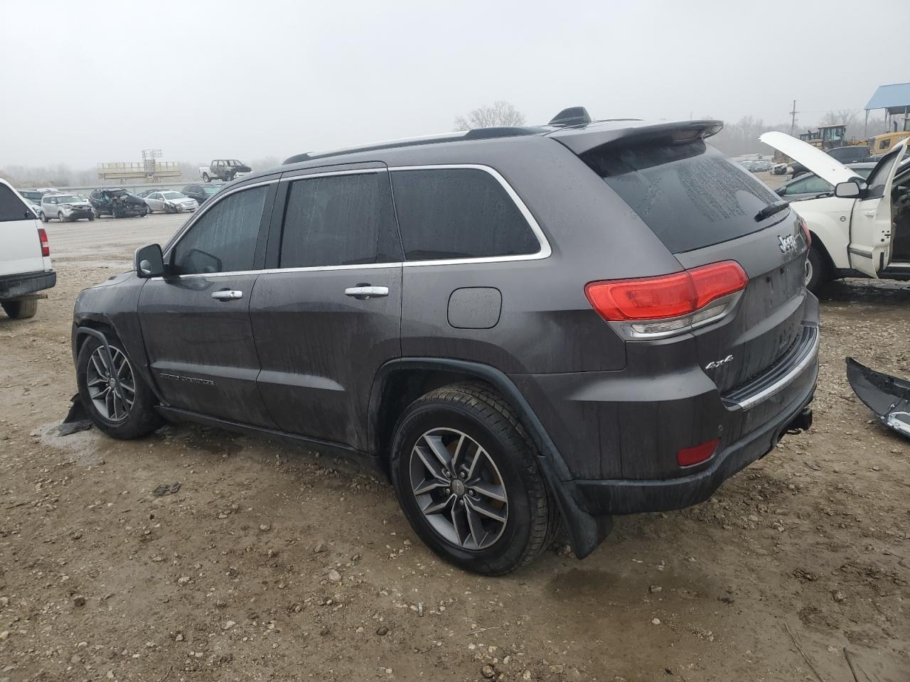 2017 Jeep Grand Cherokee - Image 2