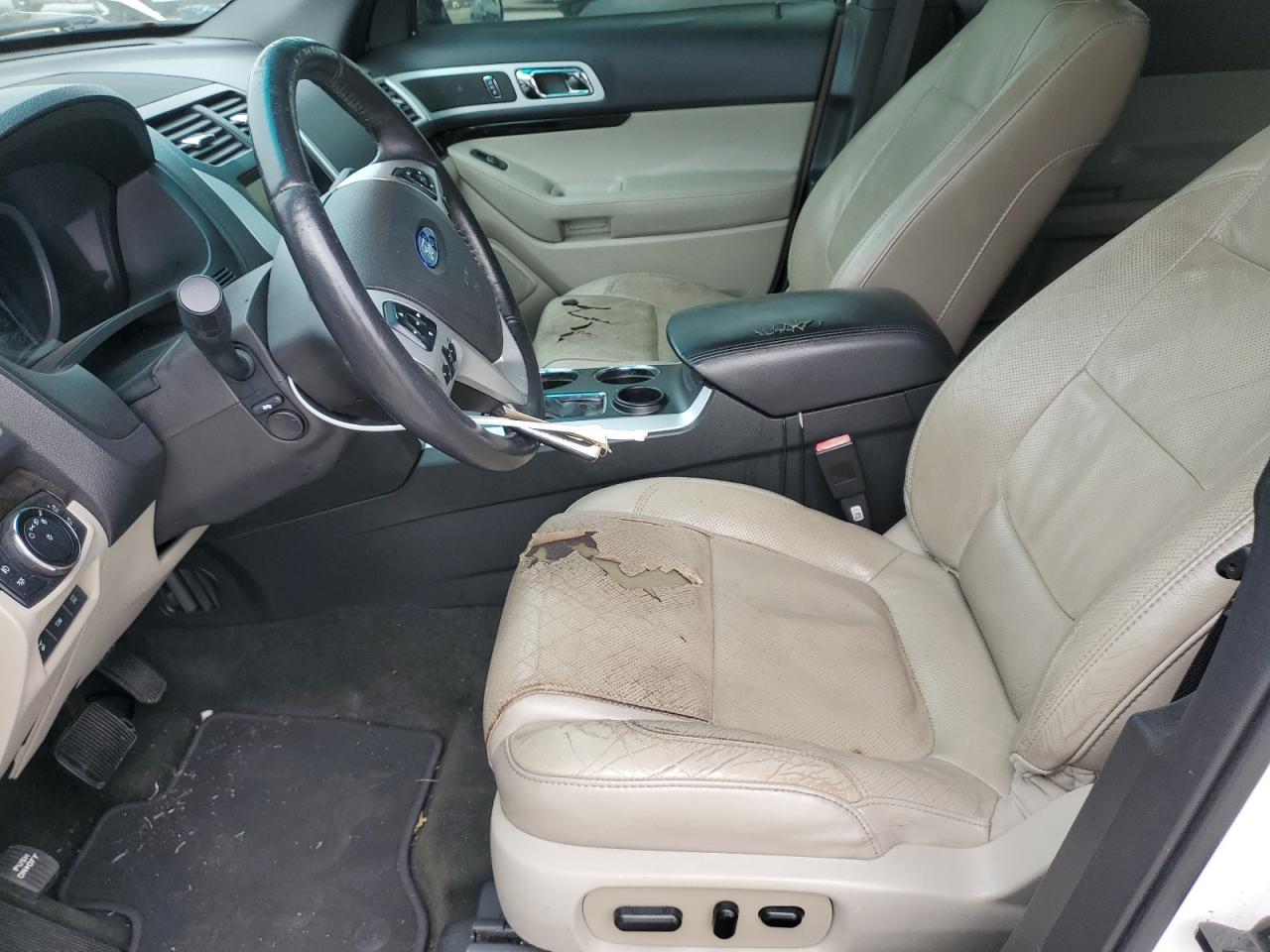 2014 Ford Explorer - Image 7