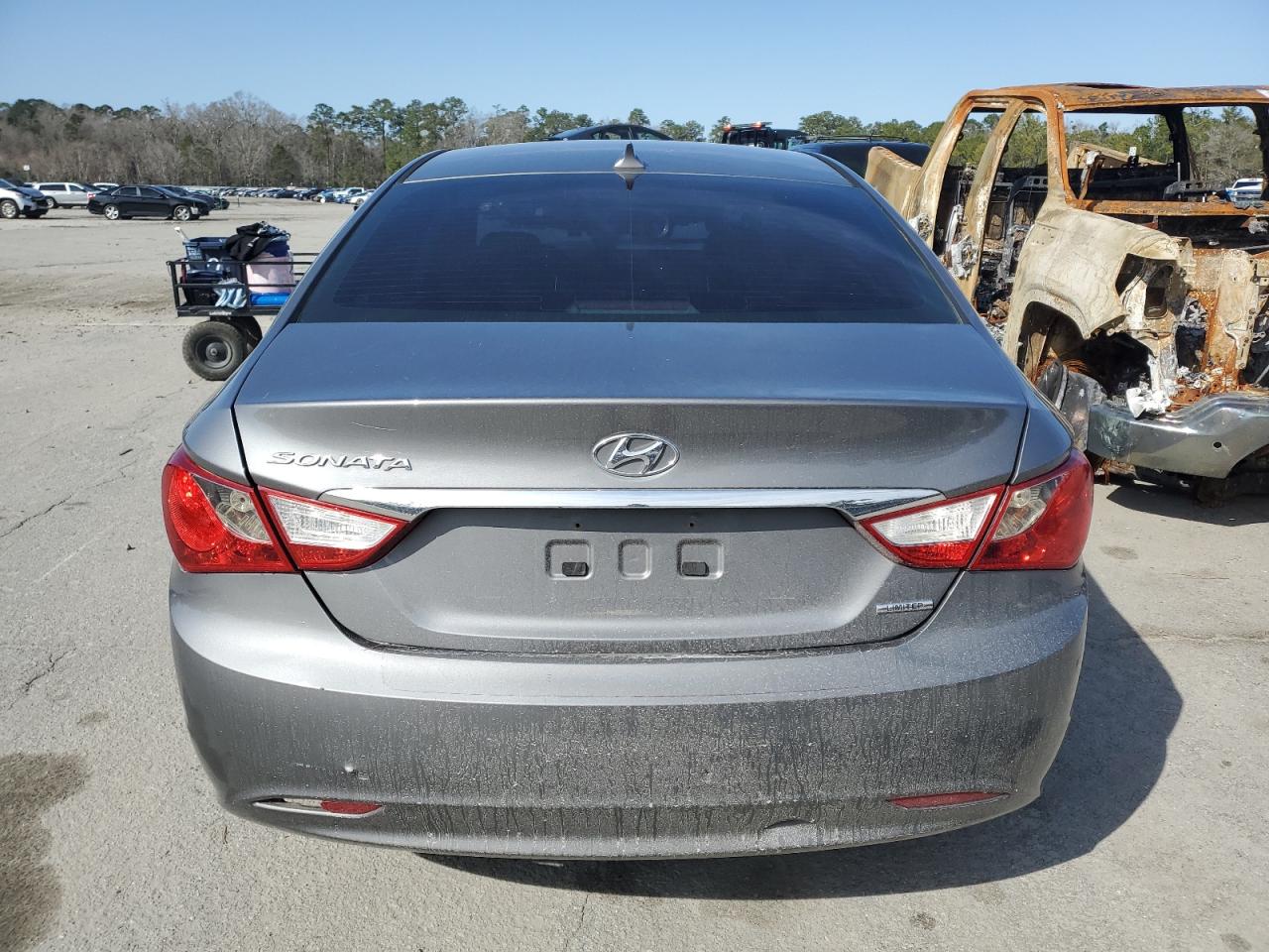 2013 Hyundai Sonata - Image 6