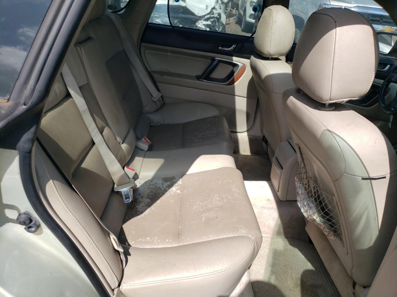 2005 Subaru Outback - Image 10