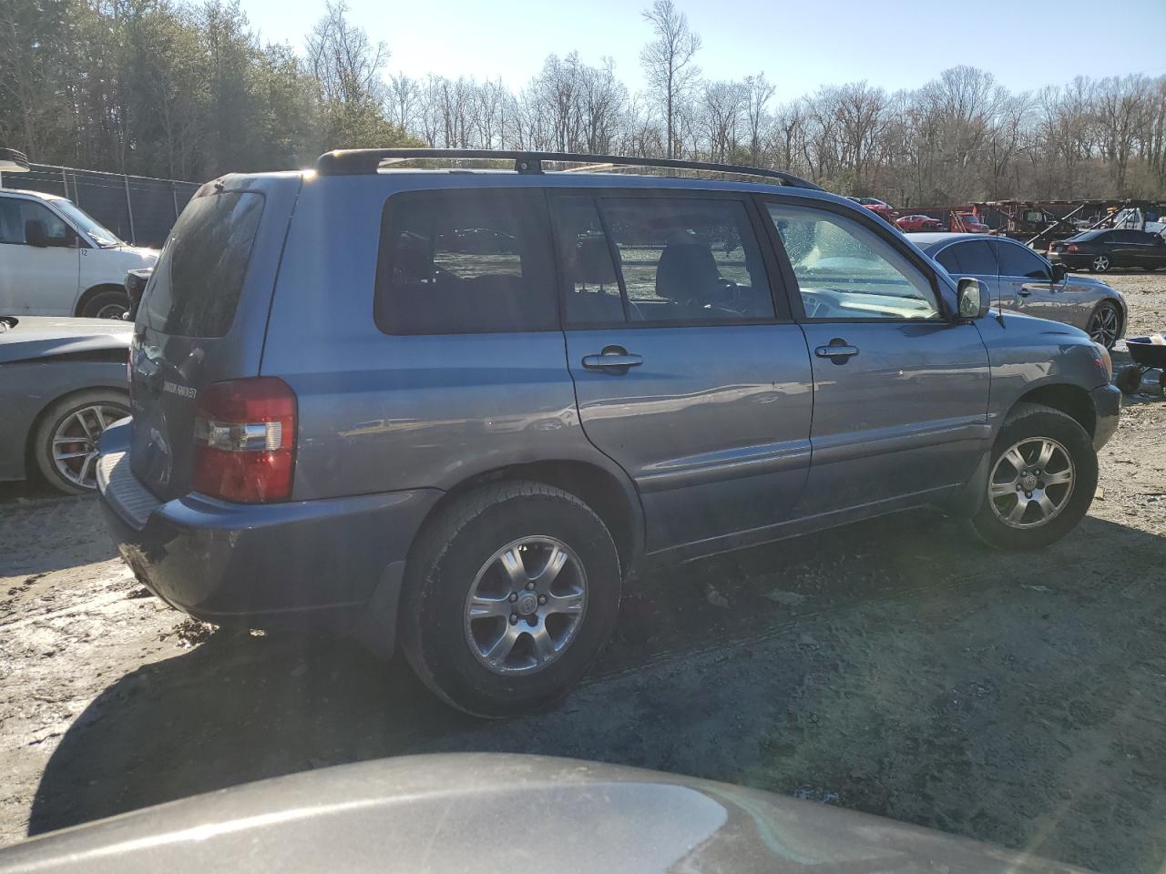 2004 Toyota Highlander - Image 3