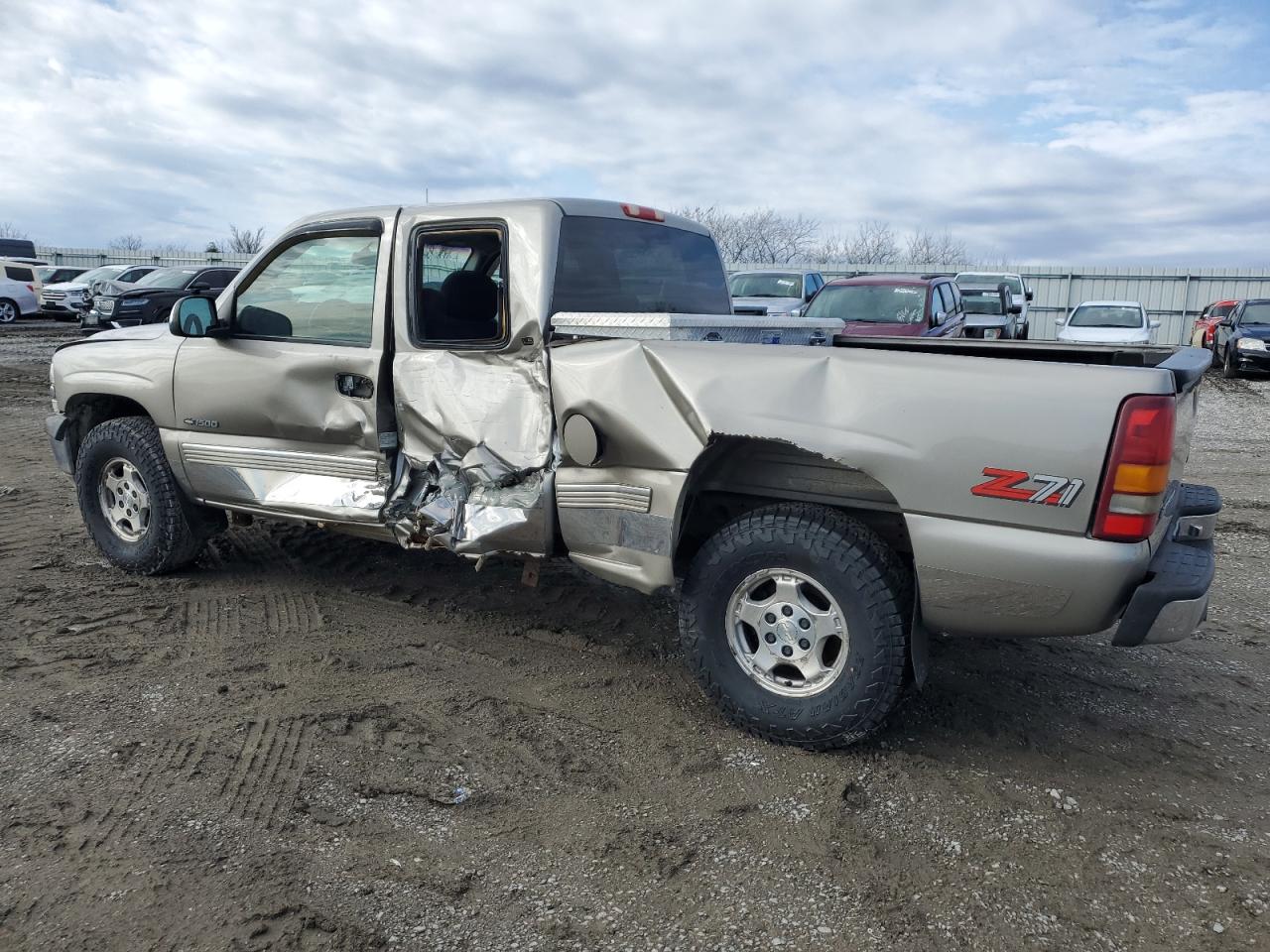 1999 Chevrolet Silverado - Image 2