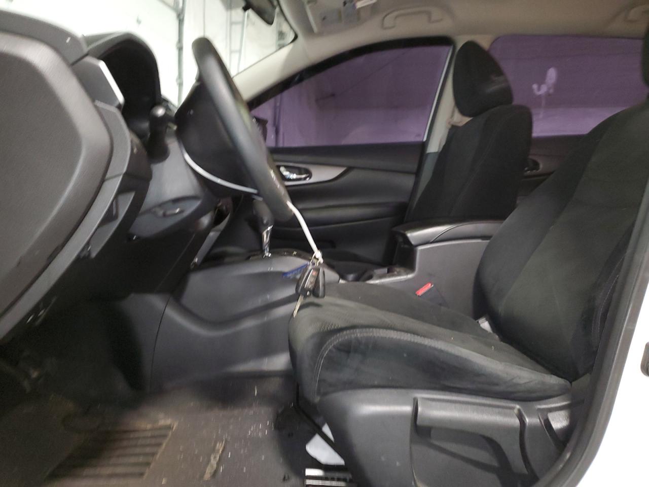 2015 Nissan Rogue - Image 7