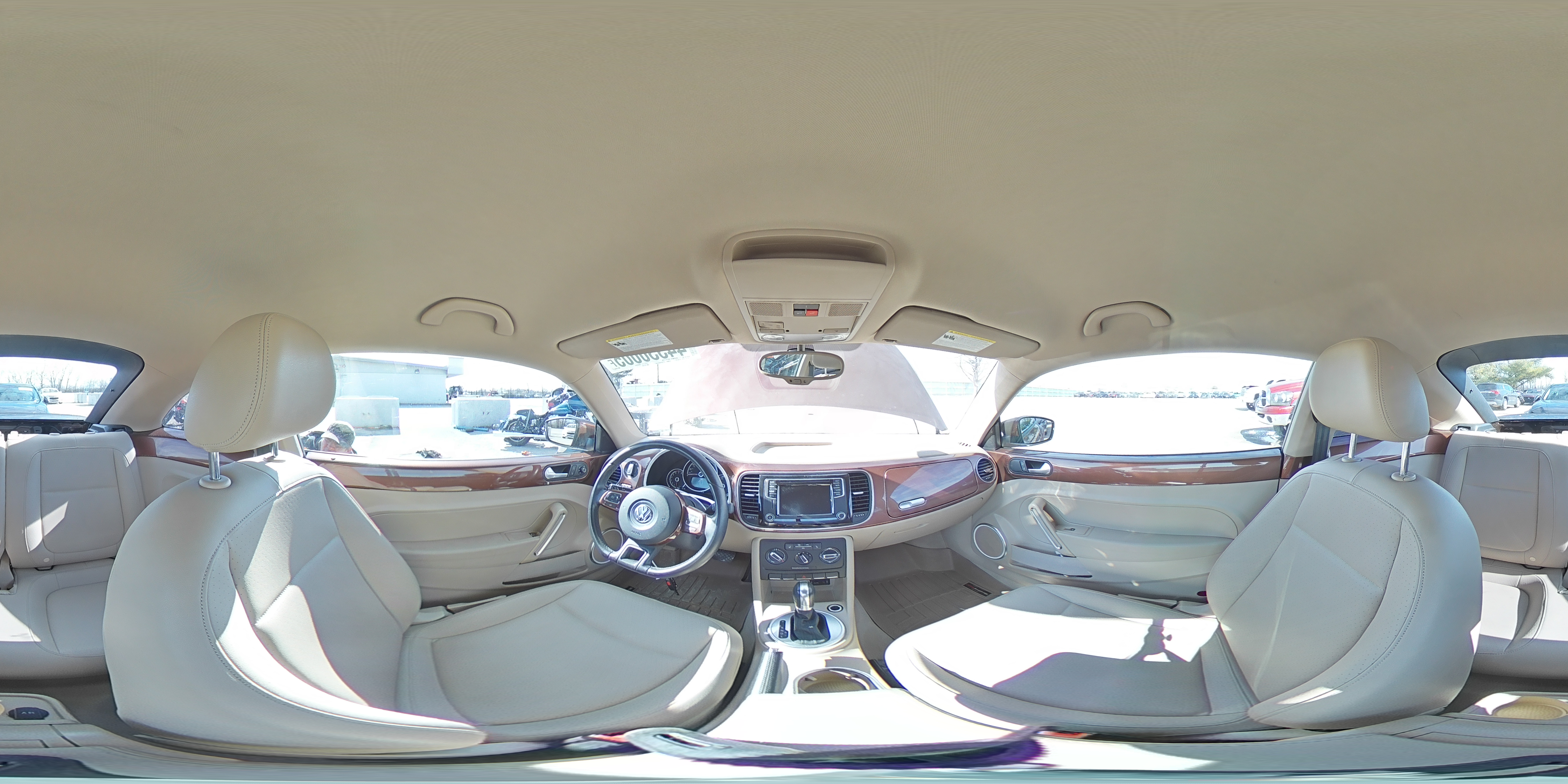 2016 Volkswagen Beetle - Image 12