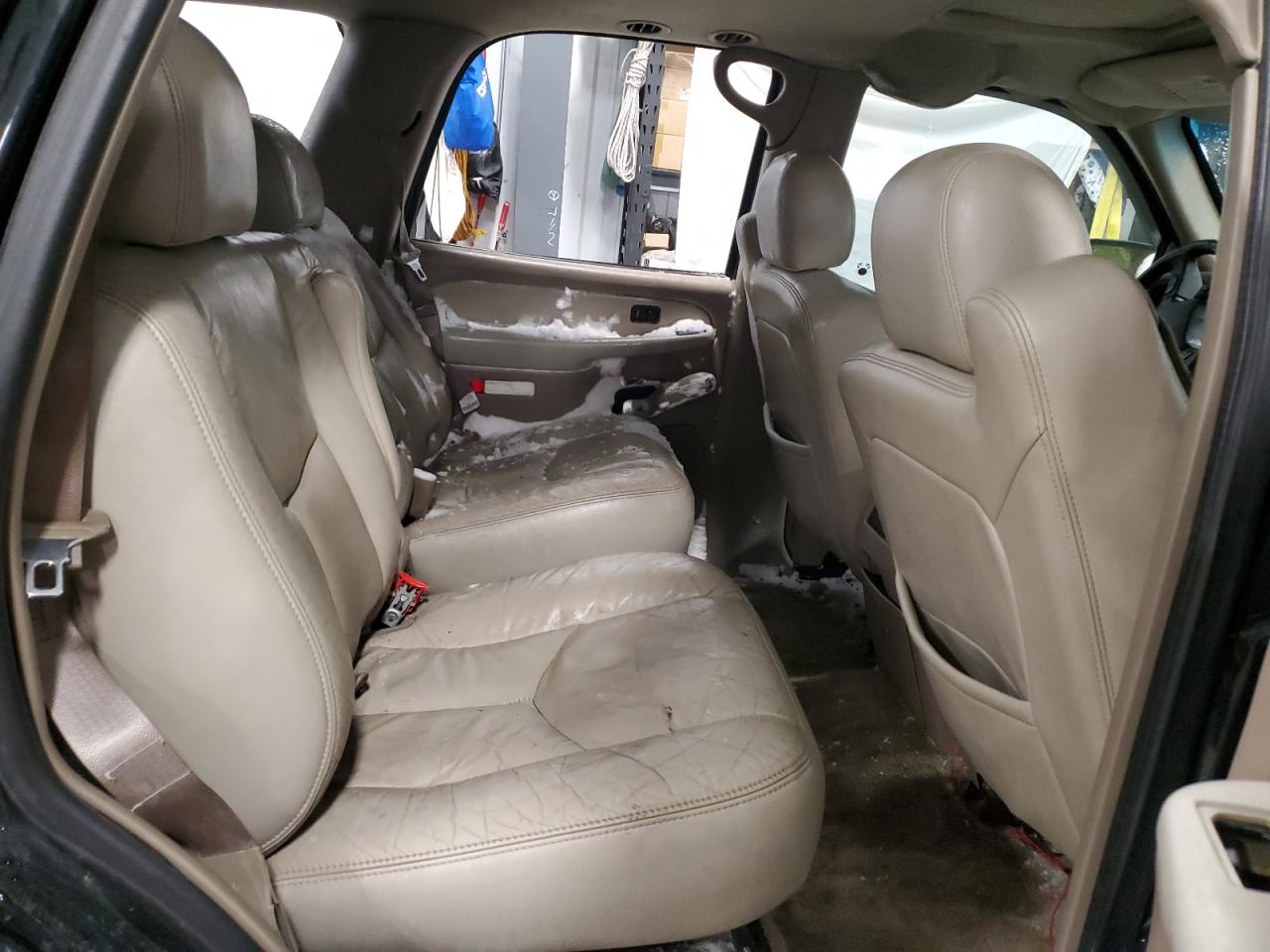 2003 Chevrolet Tahoe - Image 11