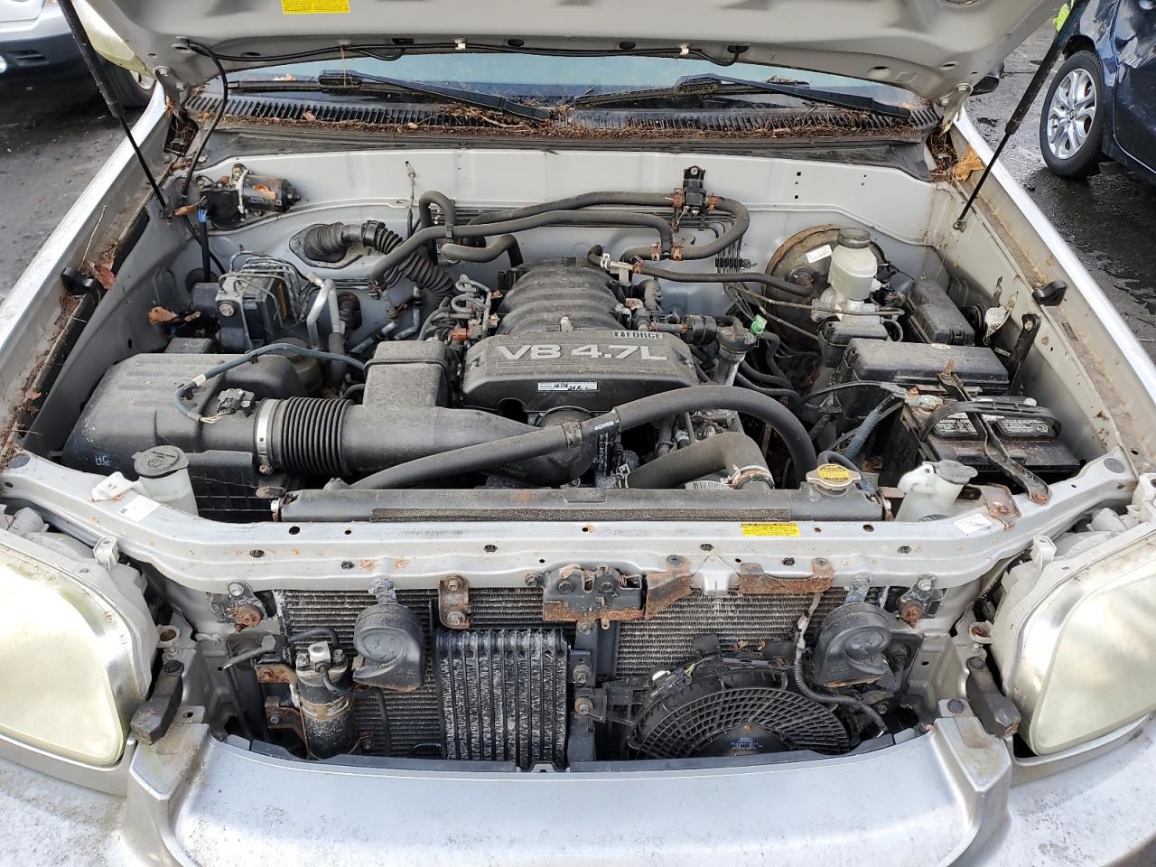 2005 Toyota Sequoia - Image 12