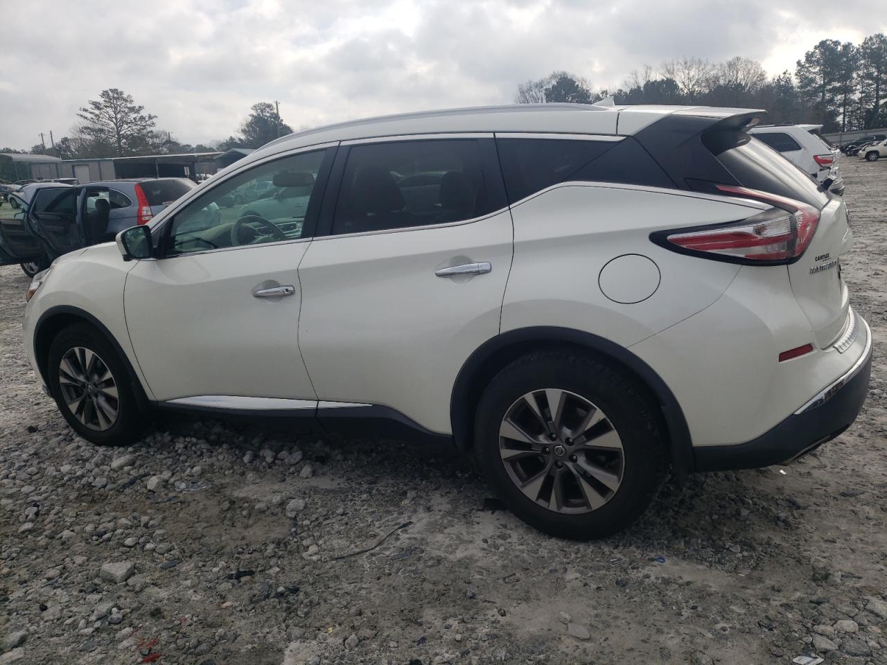 2015 Nissan Murano - Image 2