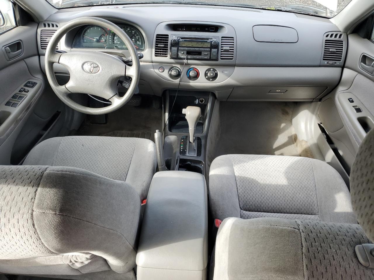 2004 Toyota Camry - Image 8