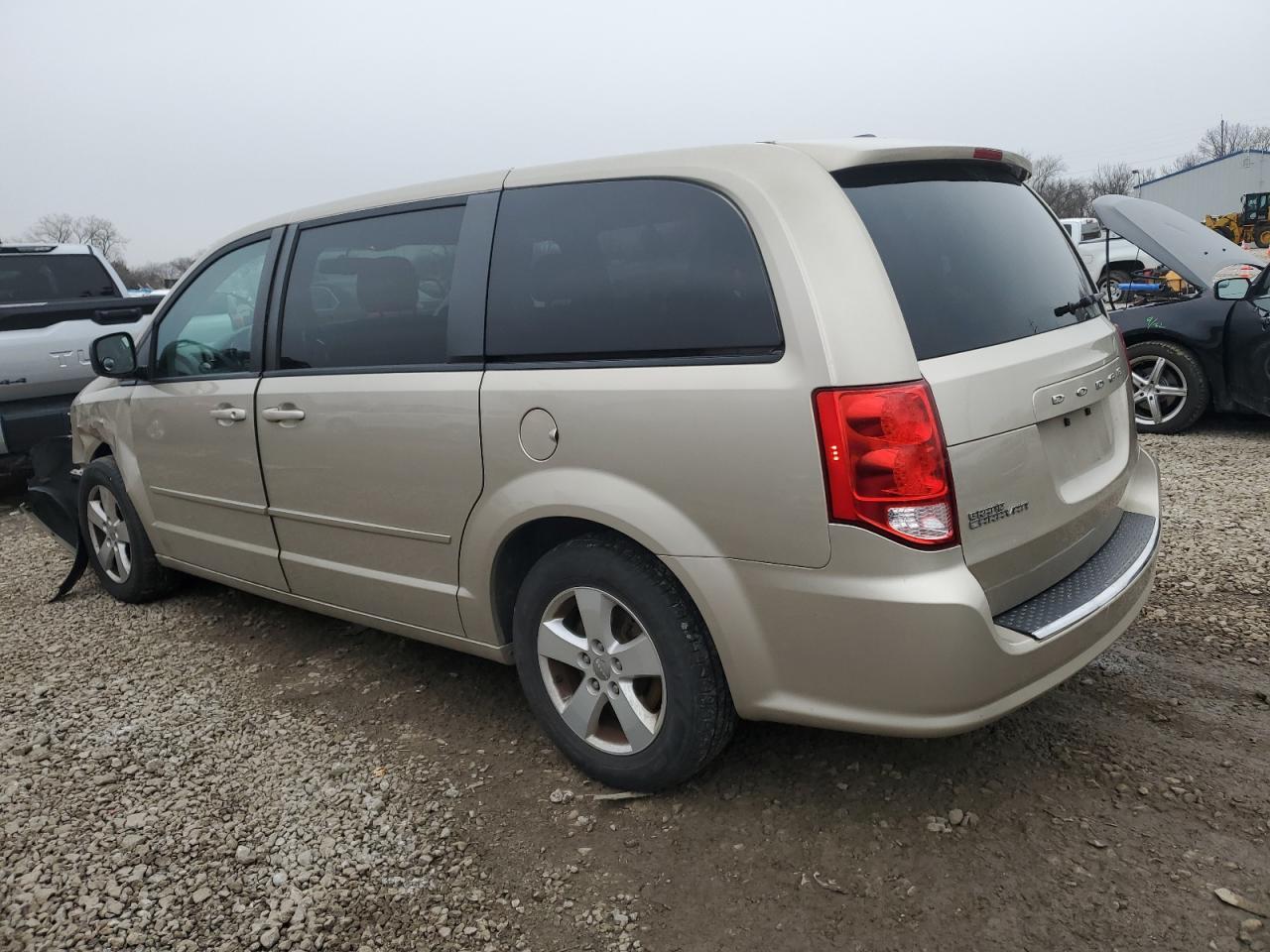 2016 Dodge Caravan - Image 2
