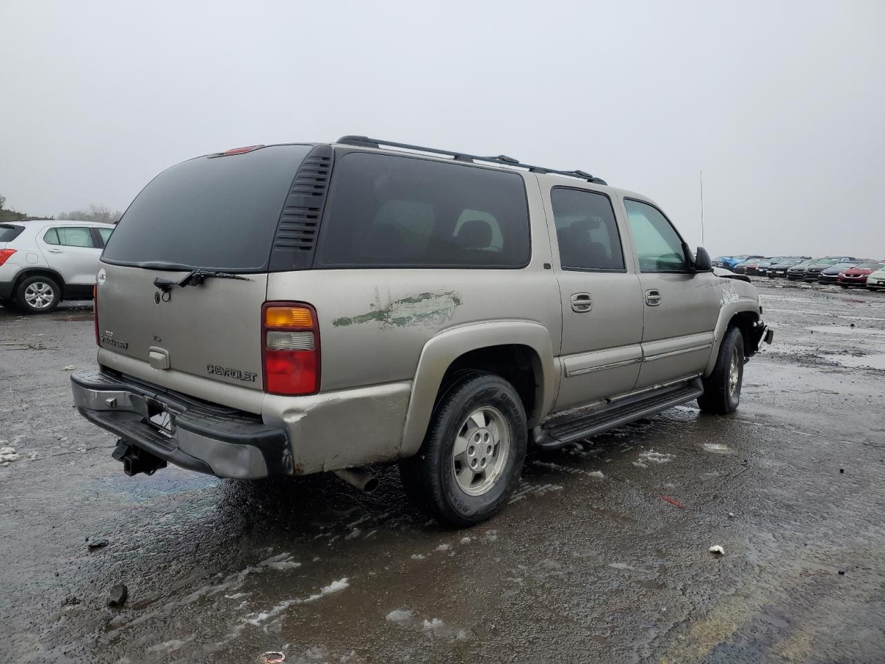 2002 Chevrolet Suburban - Image 3