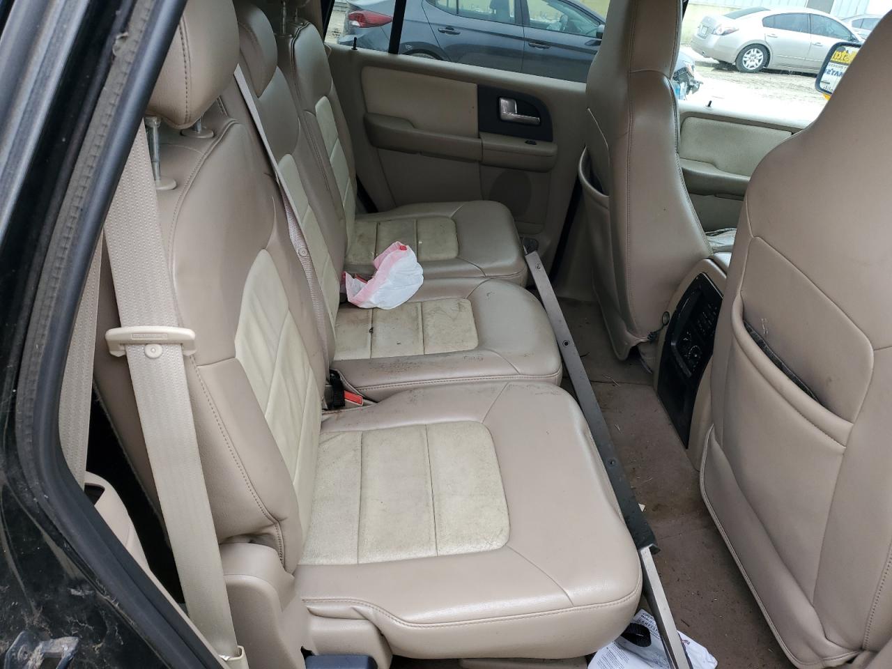 2004 Ford Expedition - Image 11