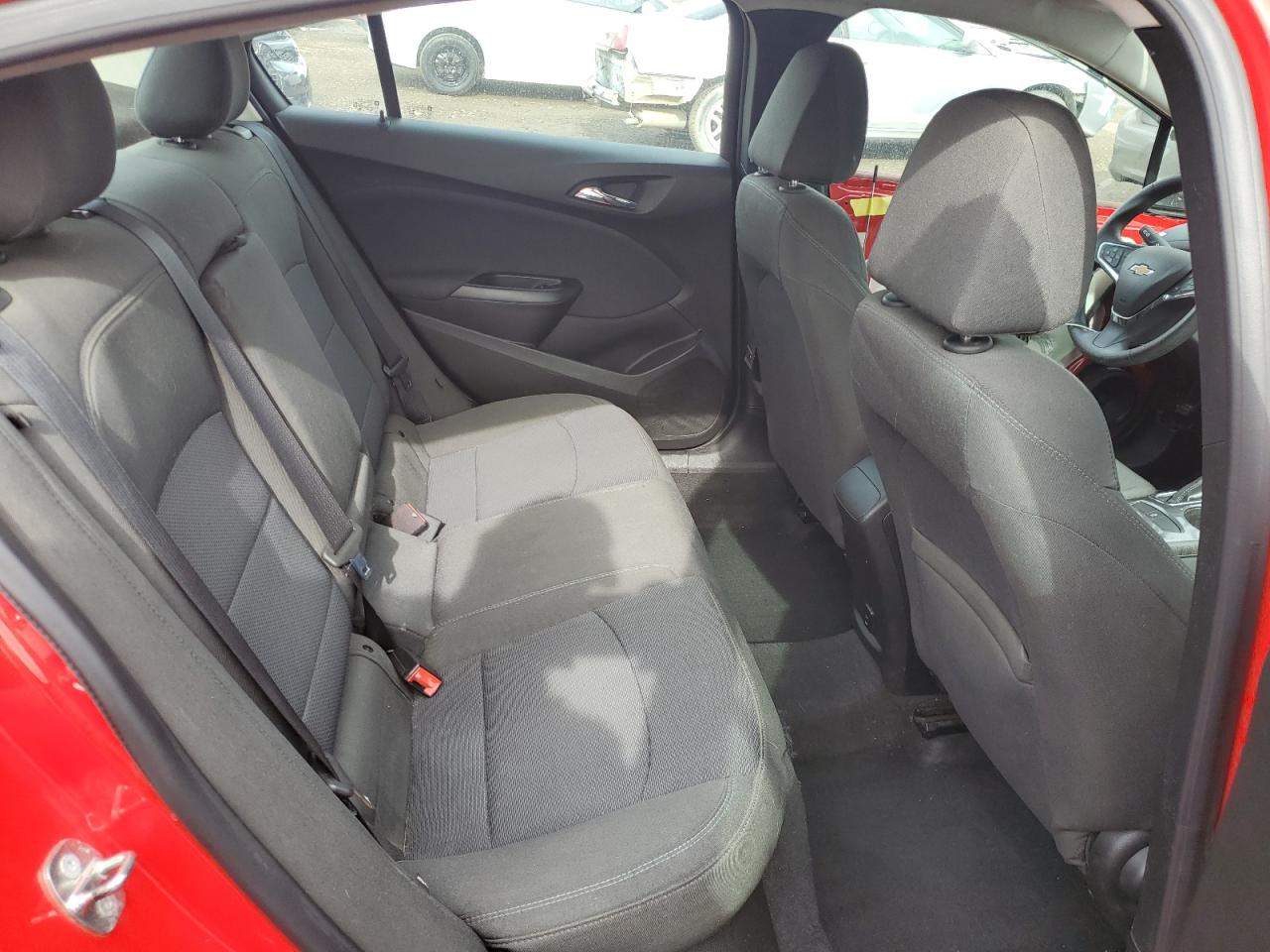 2018 Chevrolet Cruze - Image 10