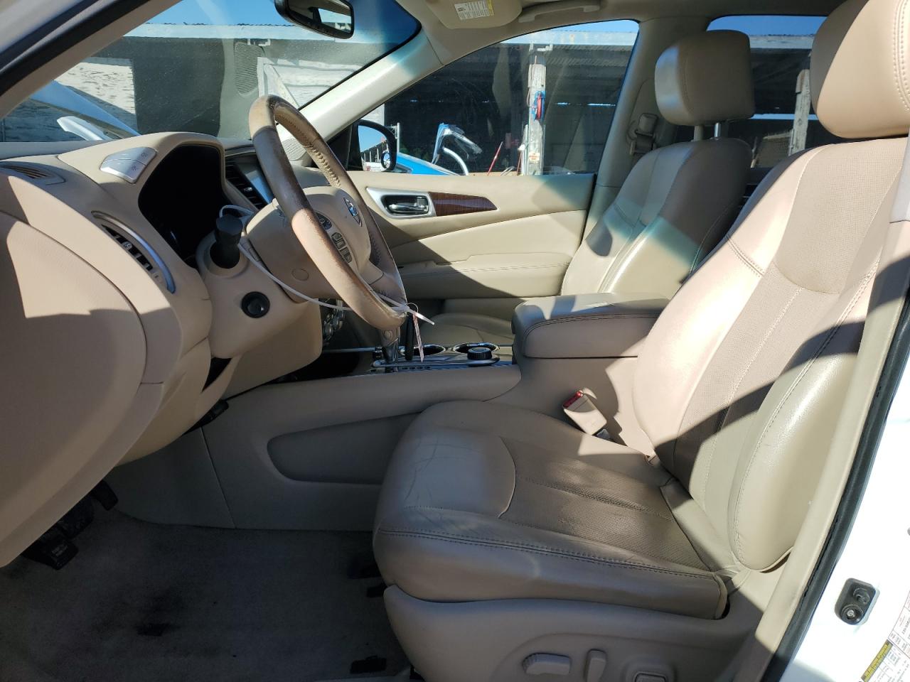 2014 Nissan Pathfinder - Image 7