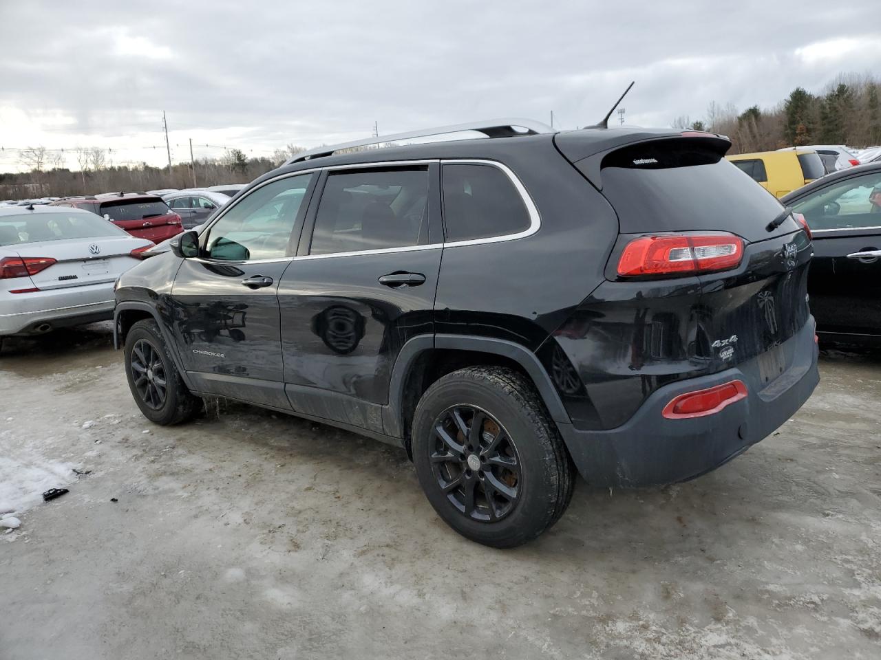 2015 Jeep Grand Cherokee - Image 2