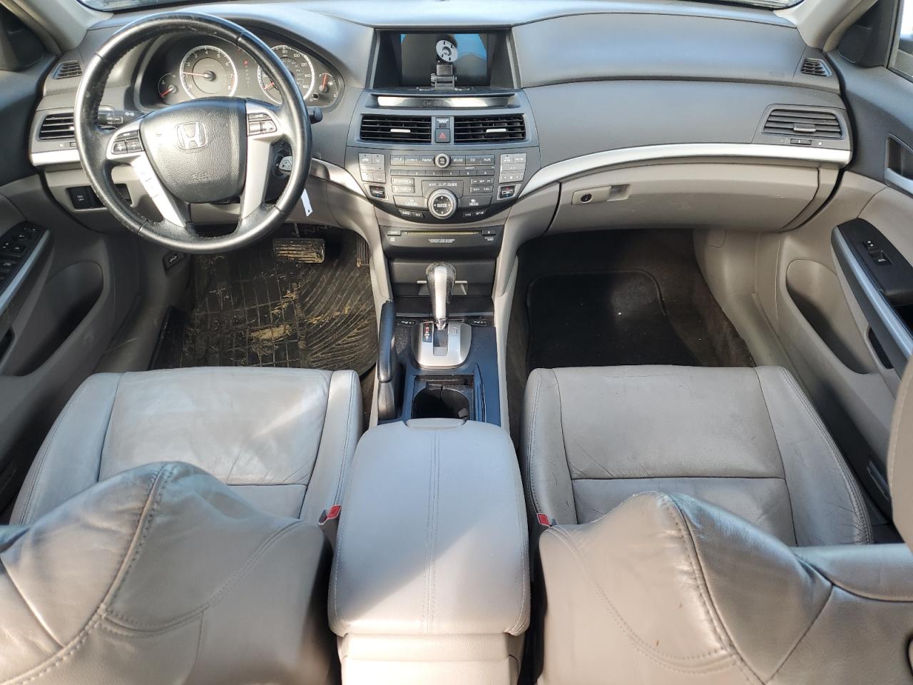 2009 Honda Accord - Image 8
